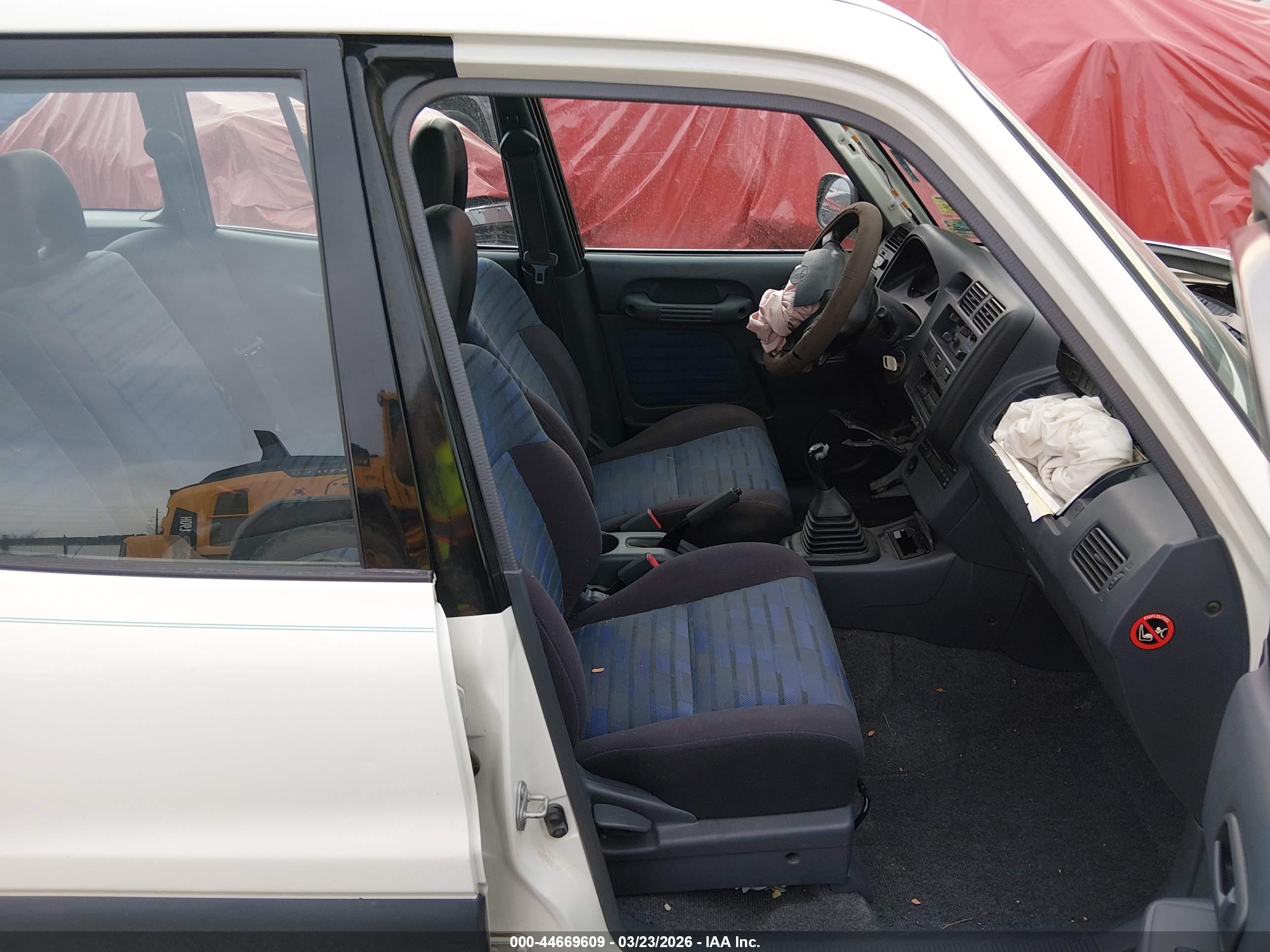 TOYOTA RAV4 image 5