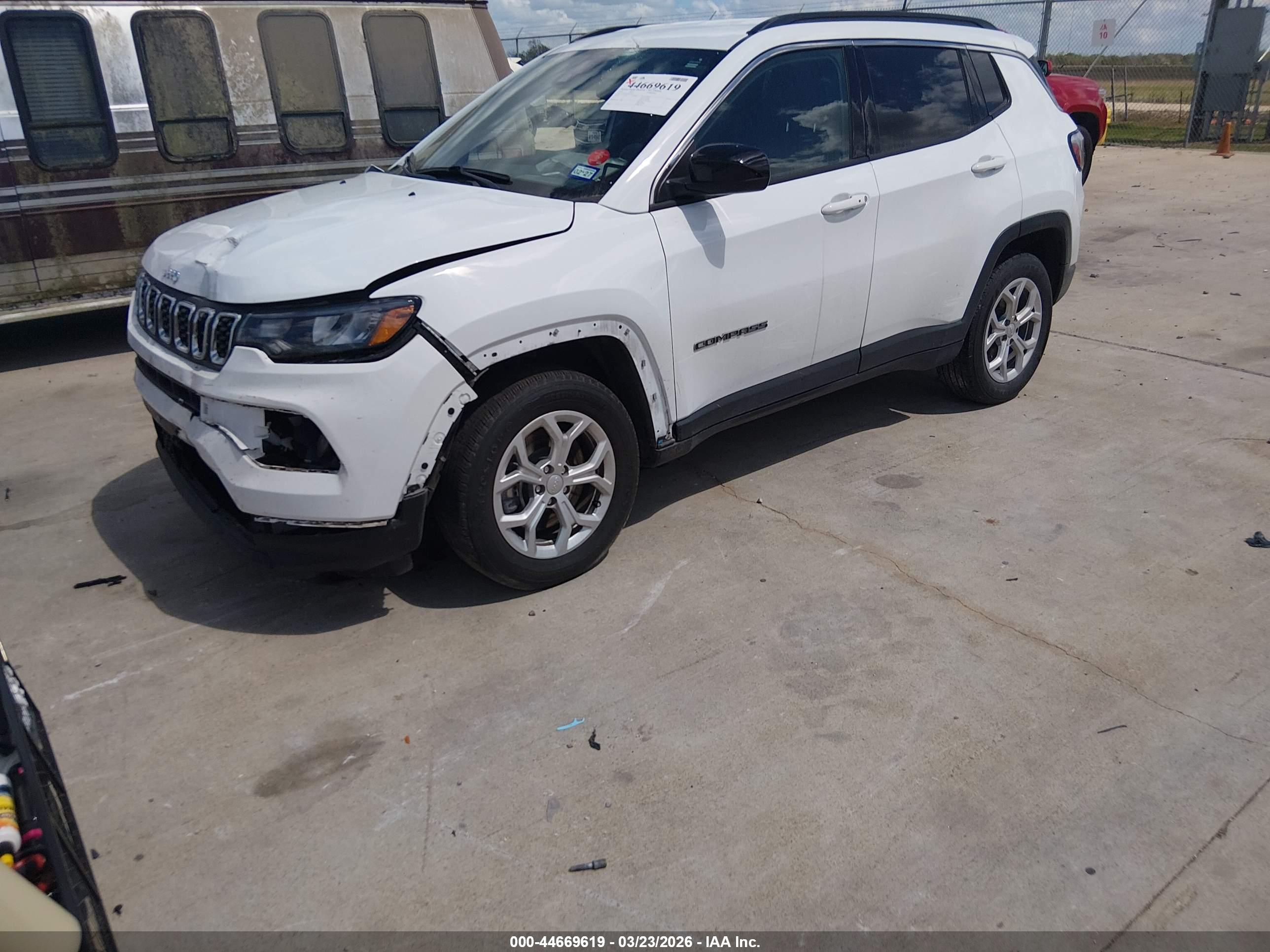 JEEP COMPASS image 2