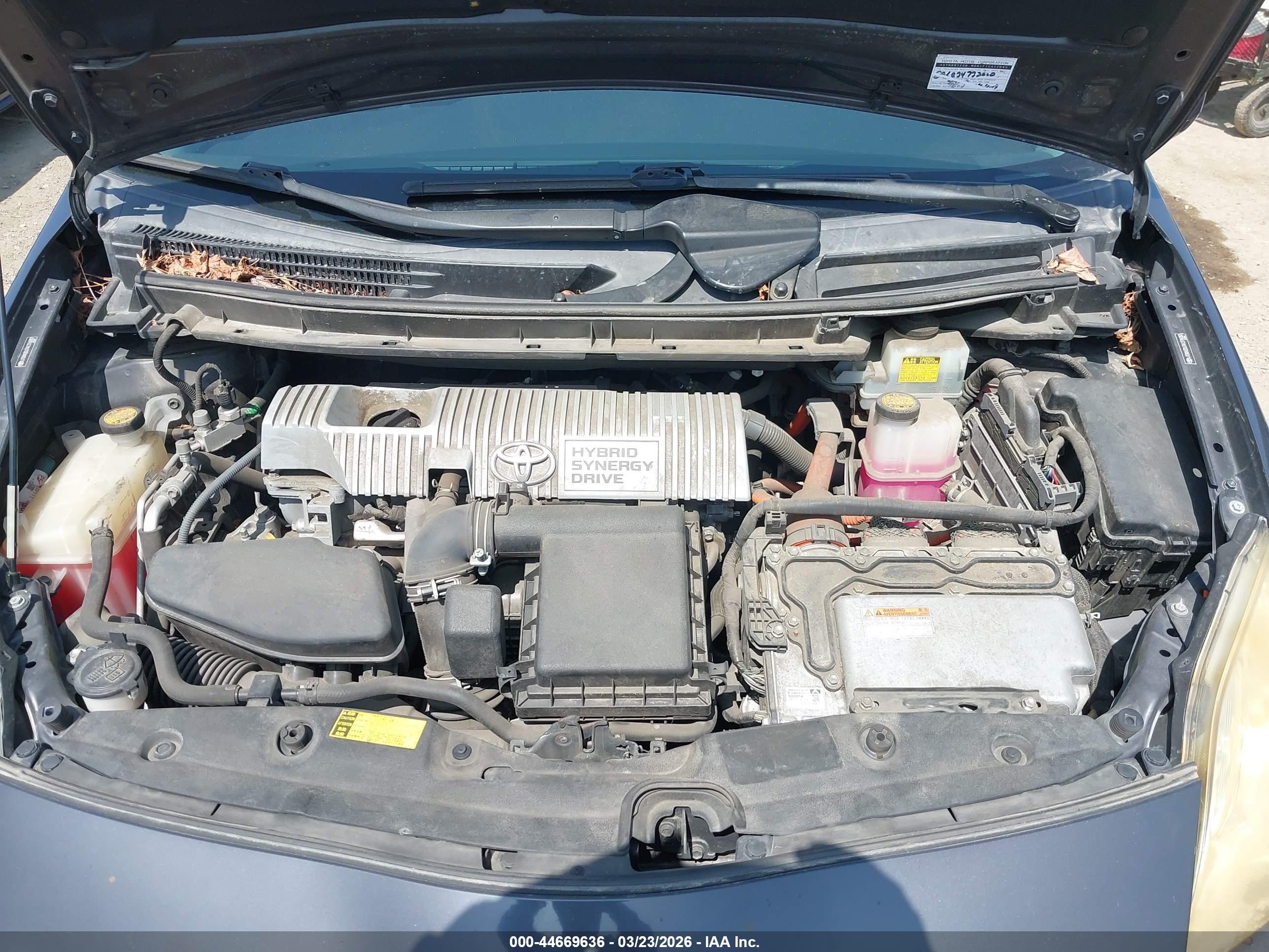 TOYOTA PRIUS image 10