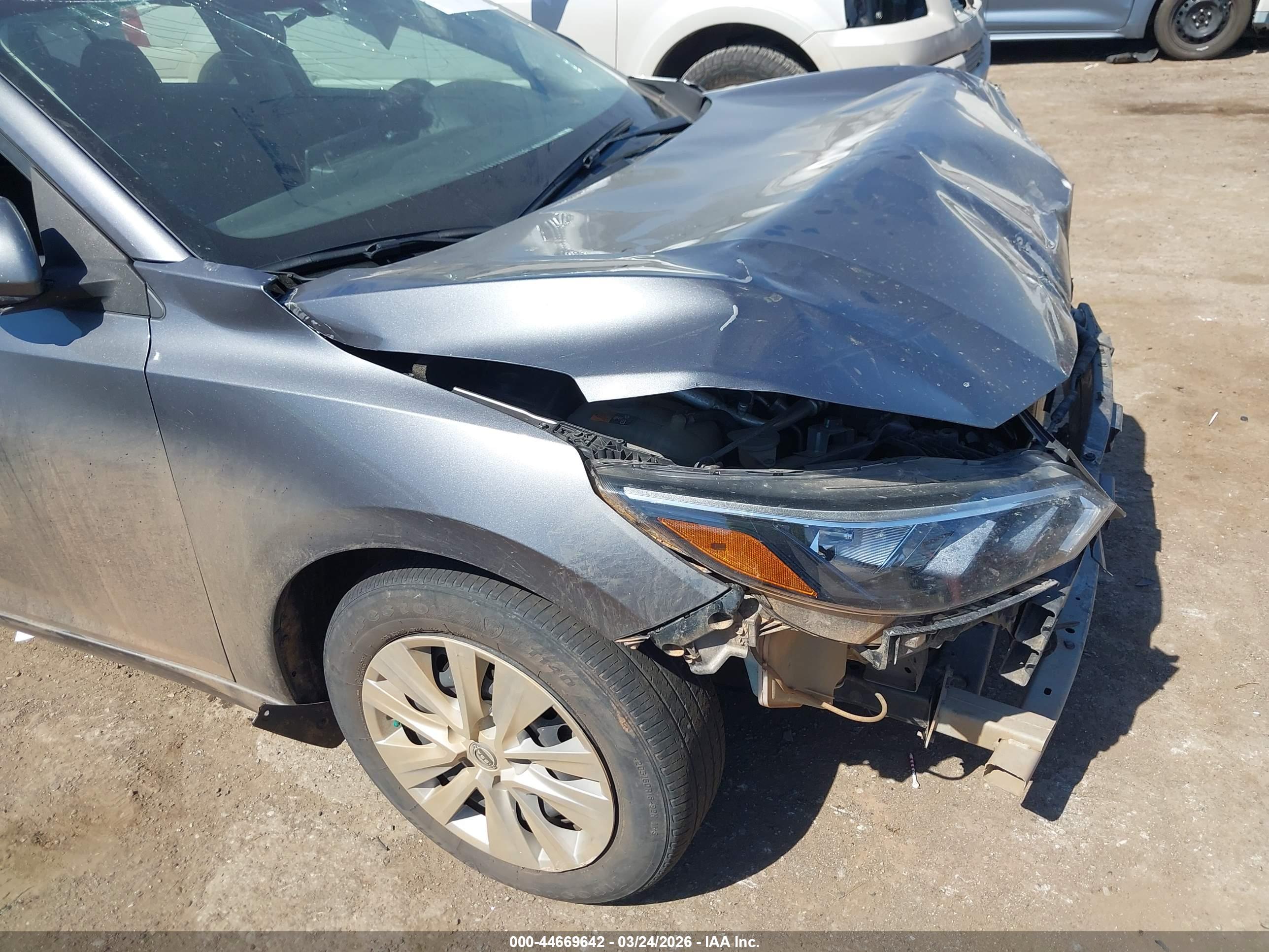 NISSAN SENTRA image 6
