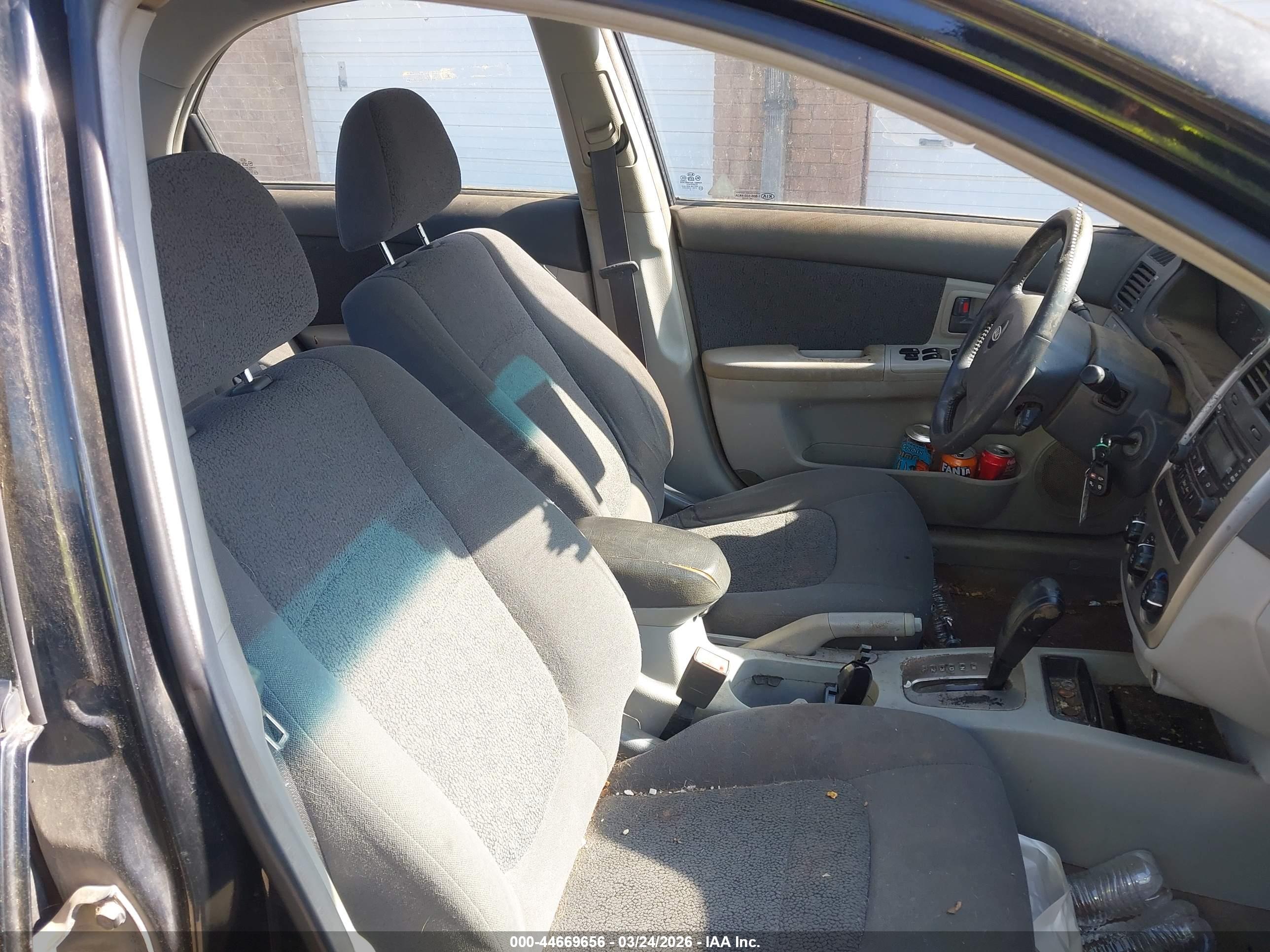 KIA SPECTRA image 5