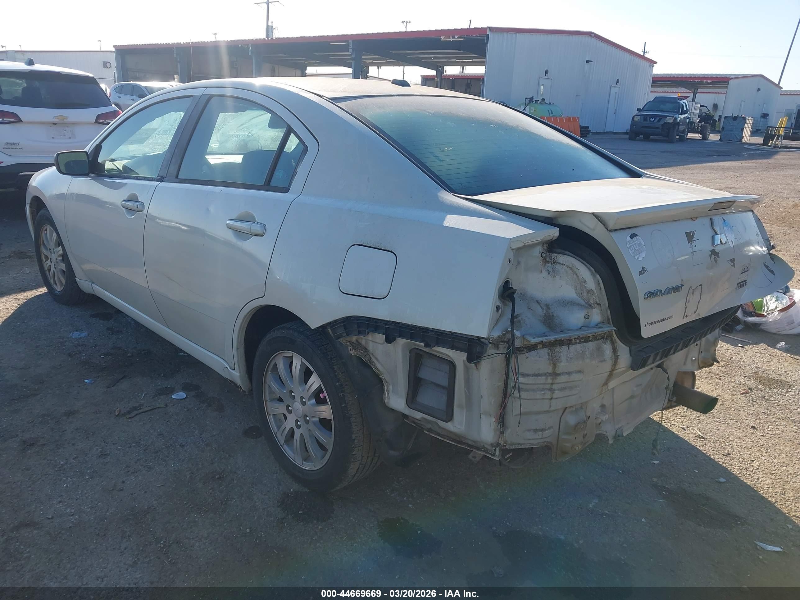 MITSUBISHI GALANT image 3