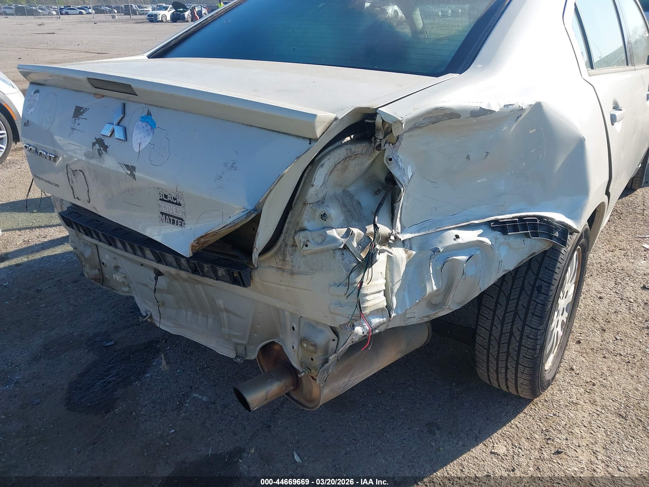 MITSUBISHI GALANT image 6