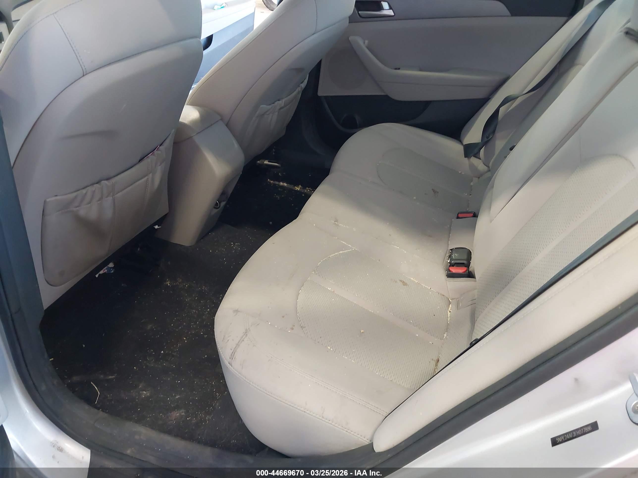 HYUNDAI SONATA image 8