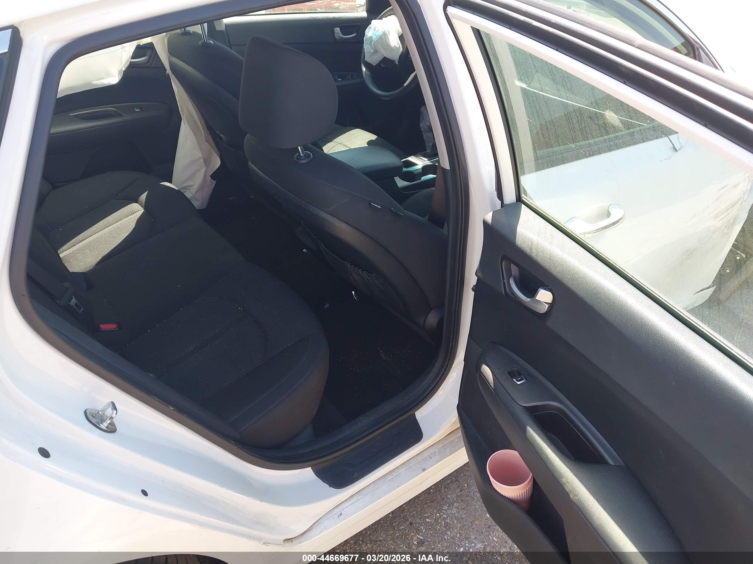 KIA OPTIMA image 8
