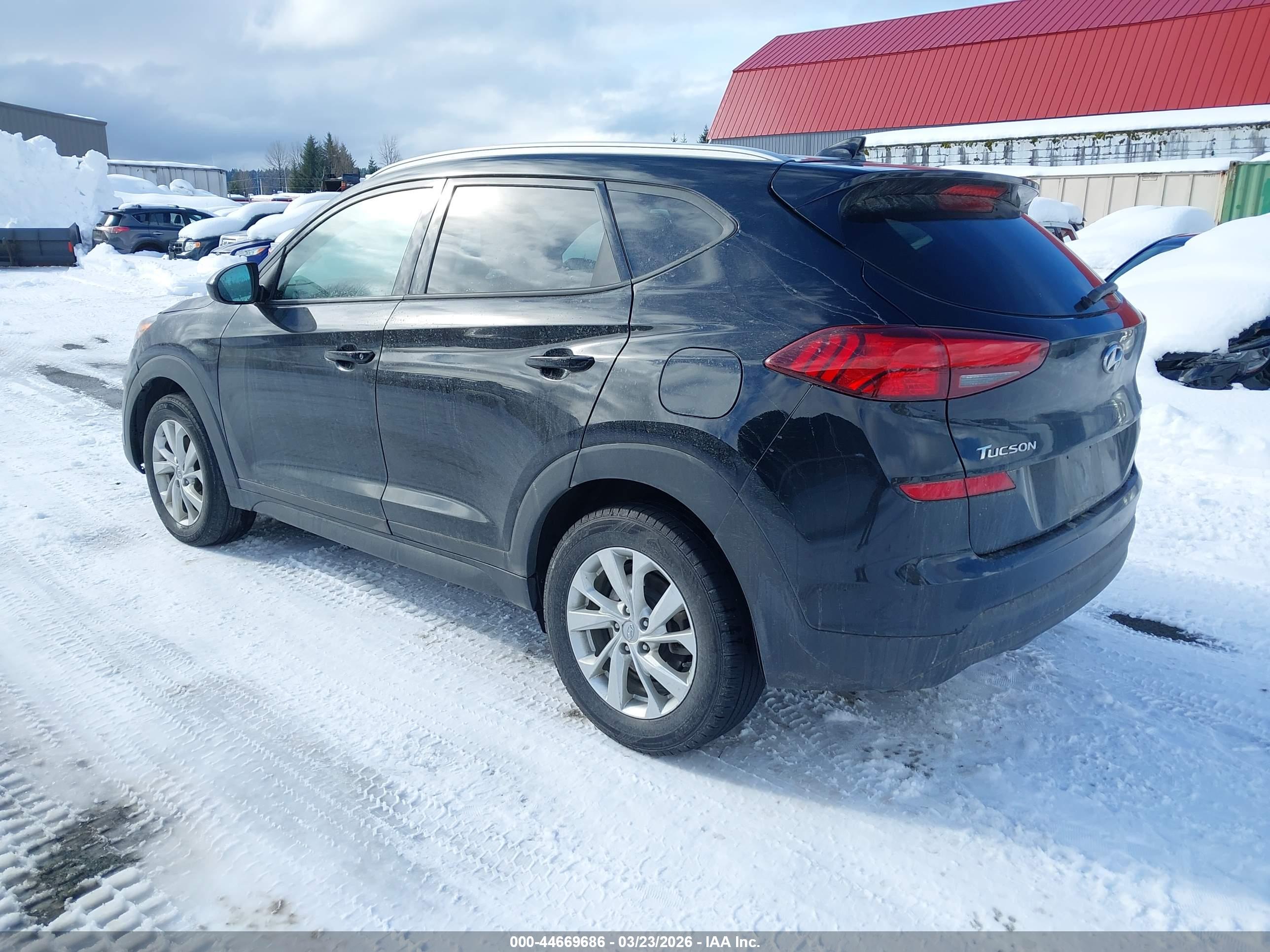 HYUNDAI TUCSON image 3