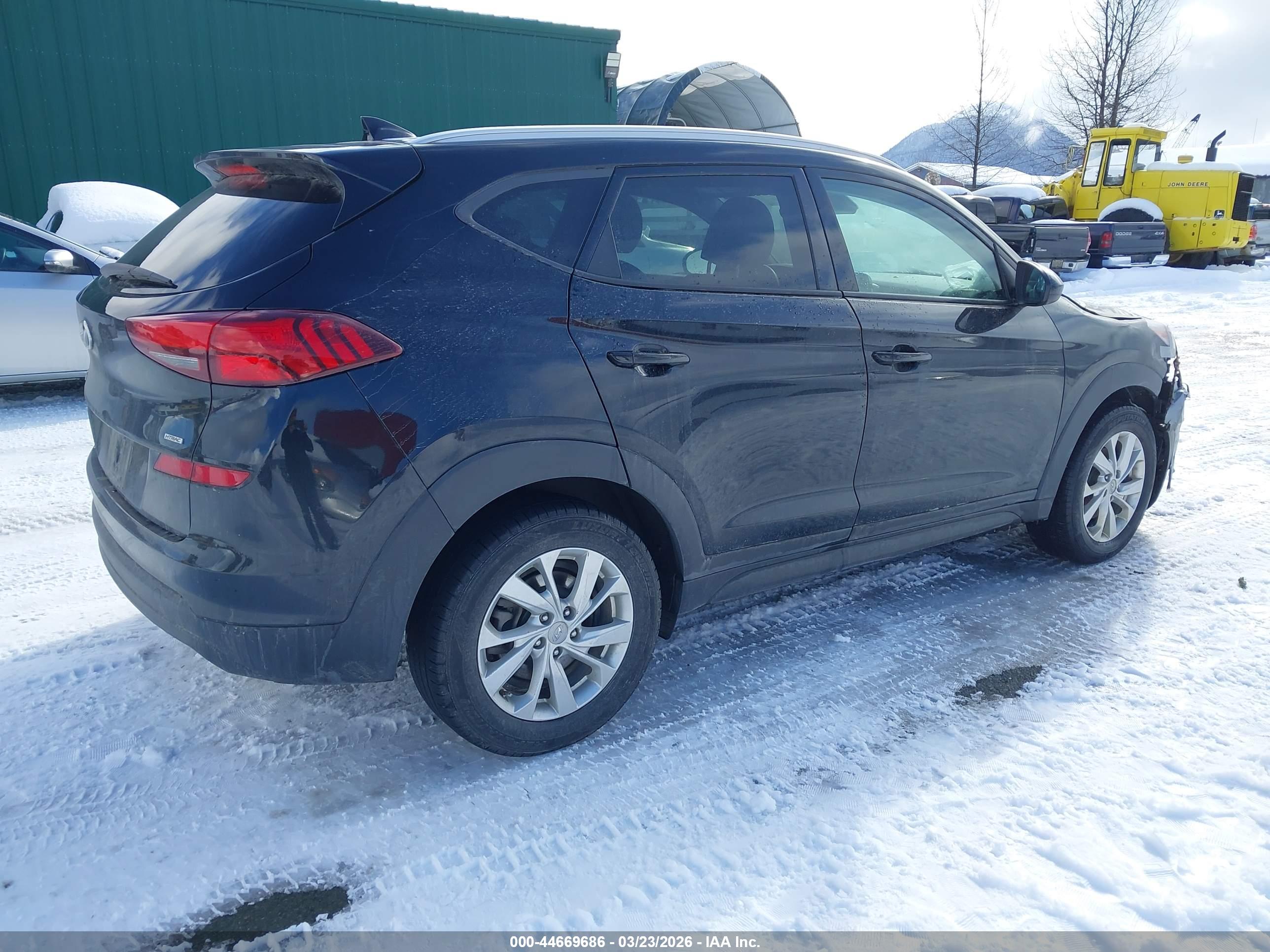 HYUNDAI TUCSON image 4