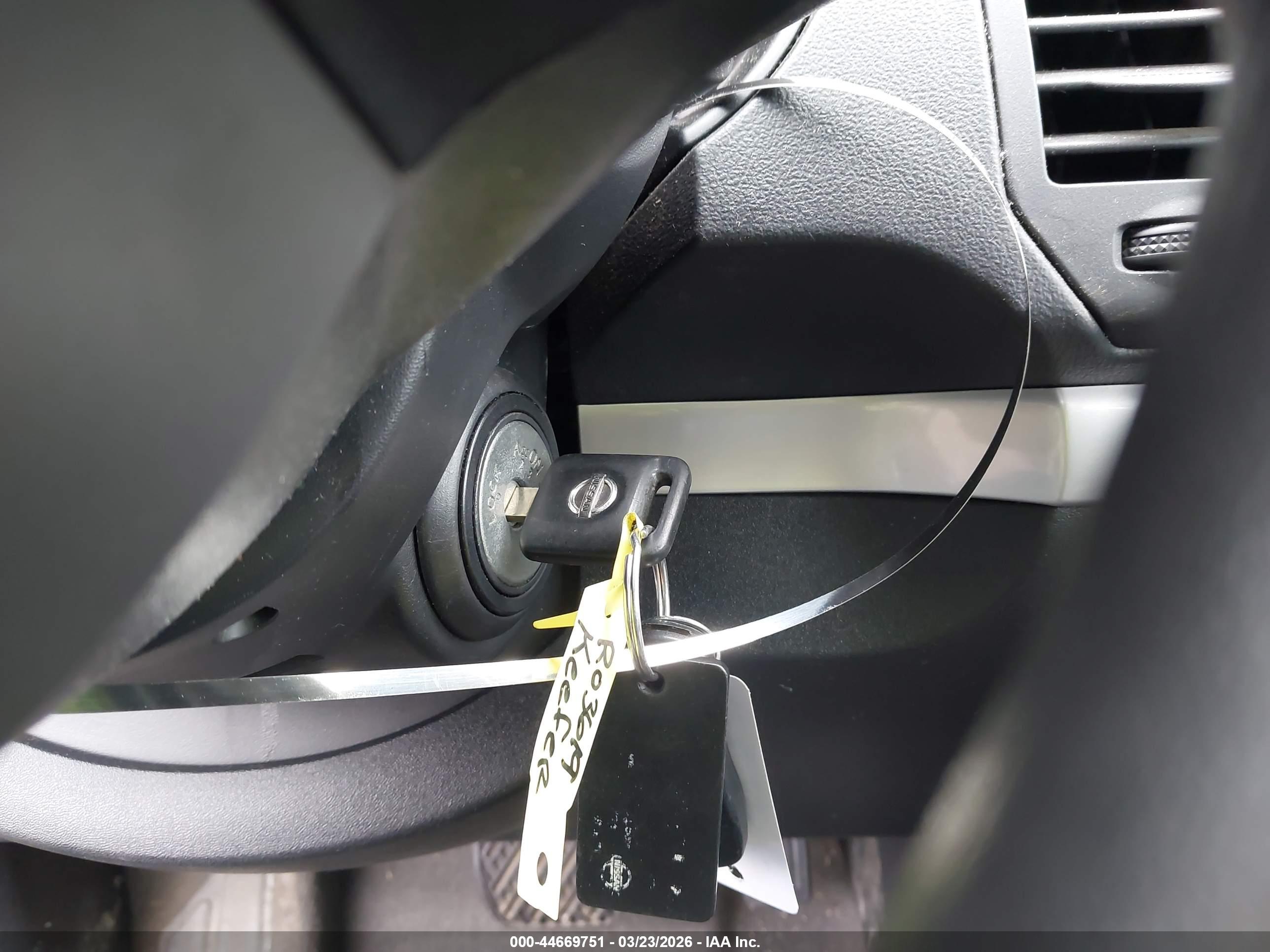 NISSAN SENTRA image 11