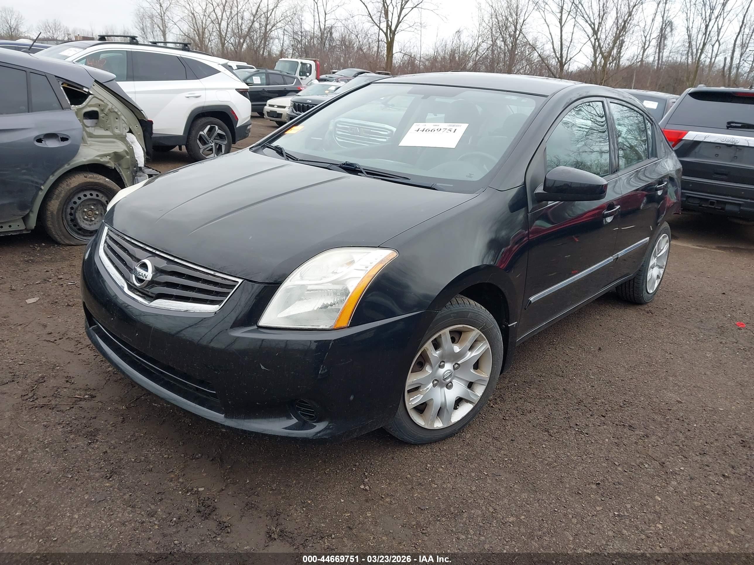 NISSAN SENTRA image 2