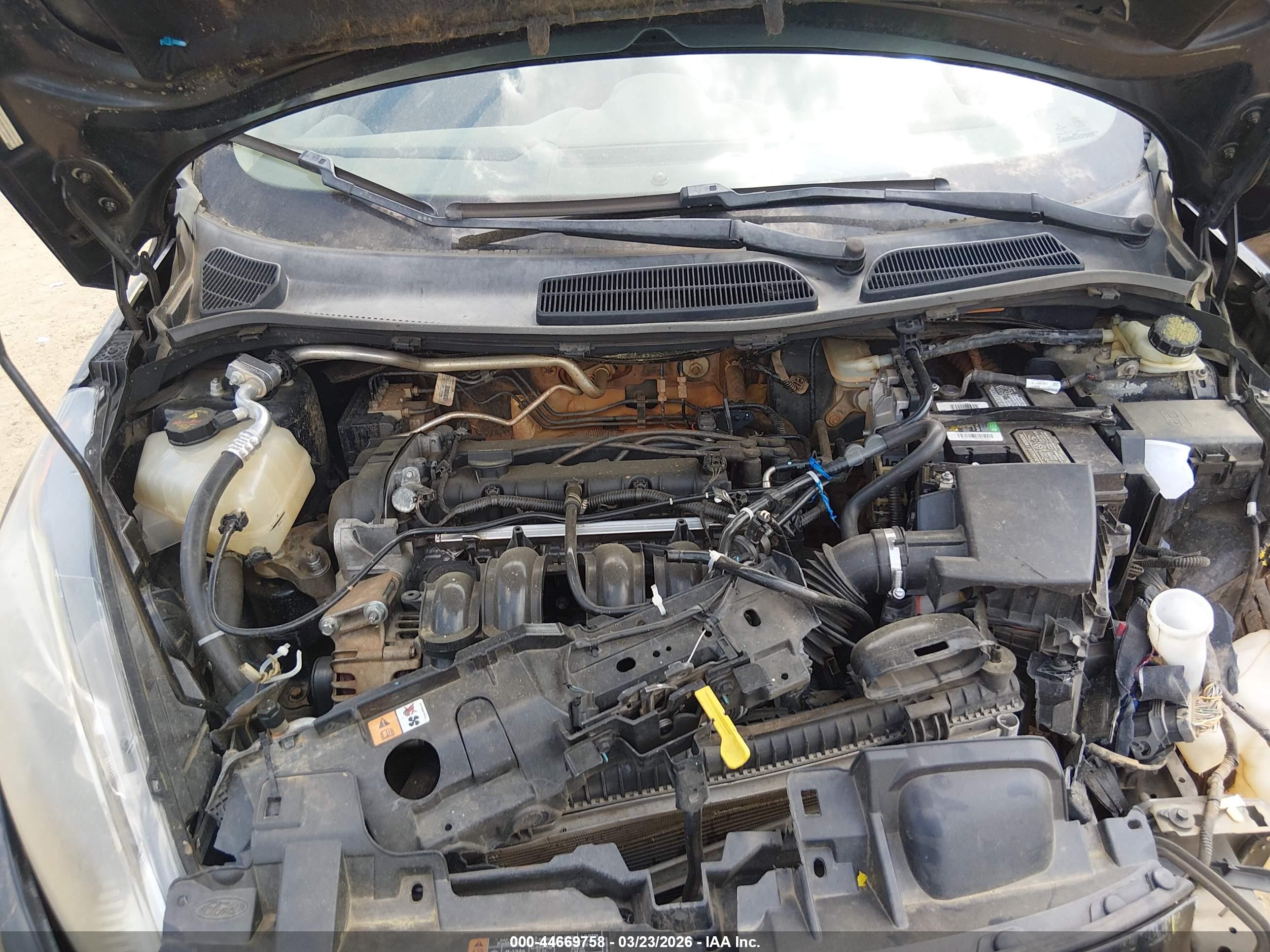 FORD FIESTA image 10