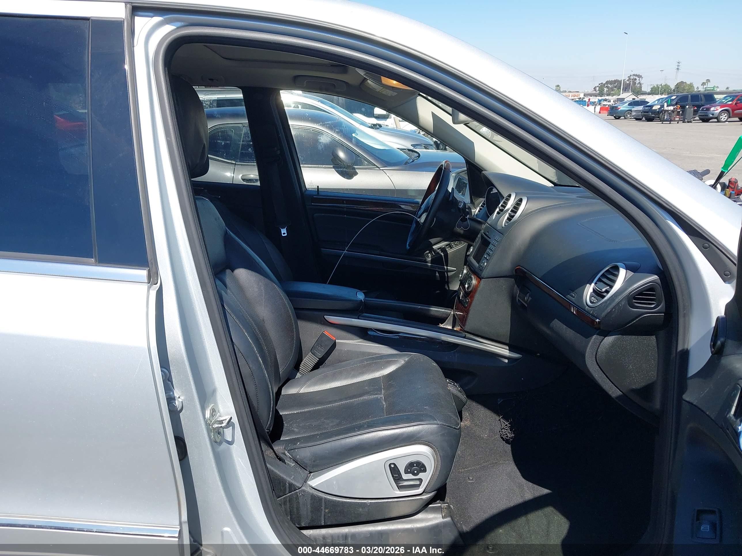 MERCEDES-BENZ GL image 5