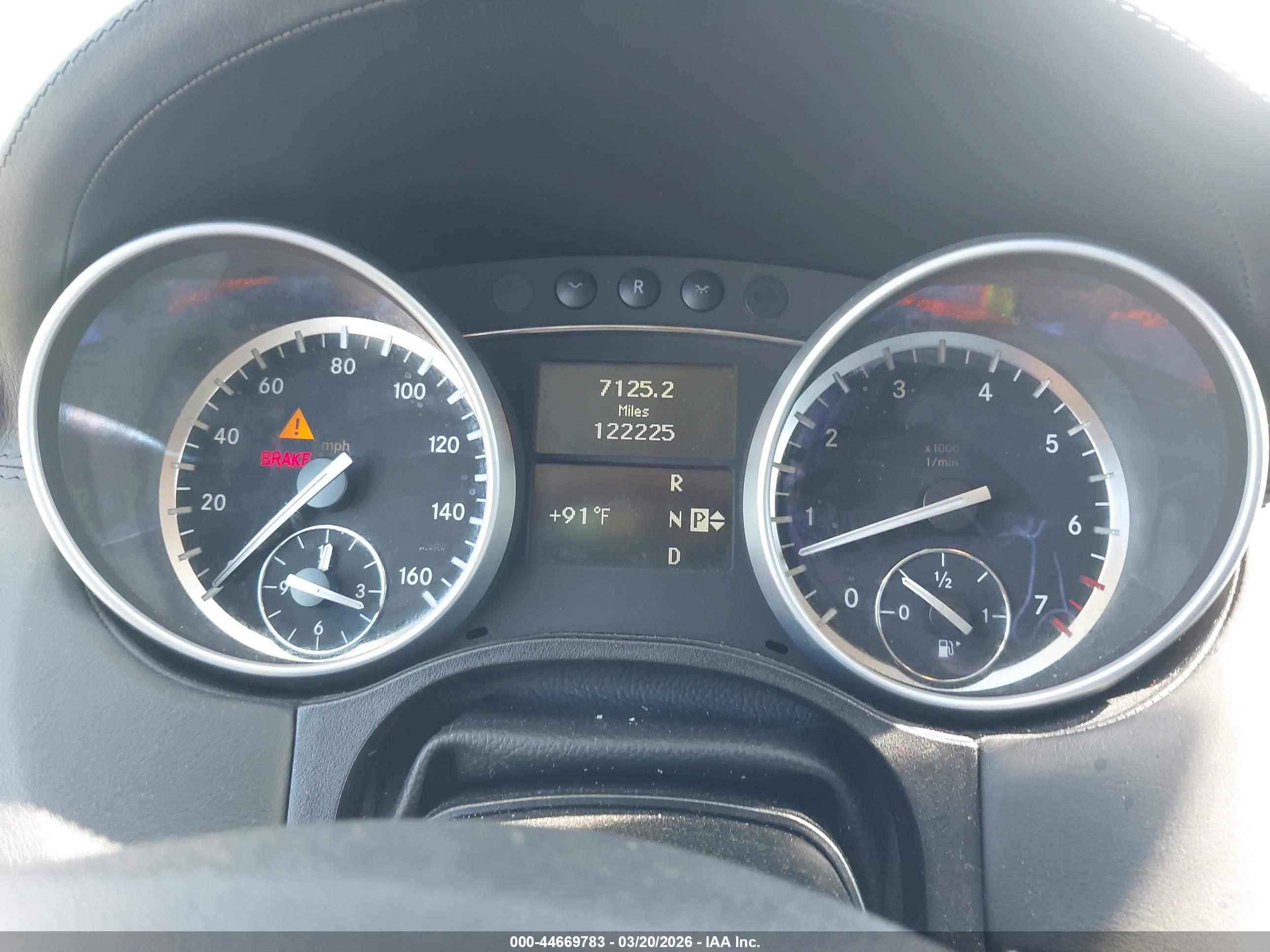 MERCEDES-BENZ GL image 7