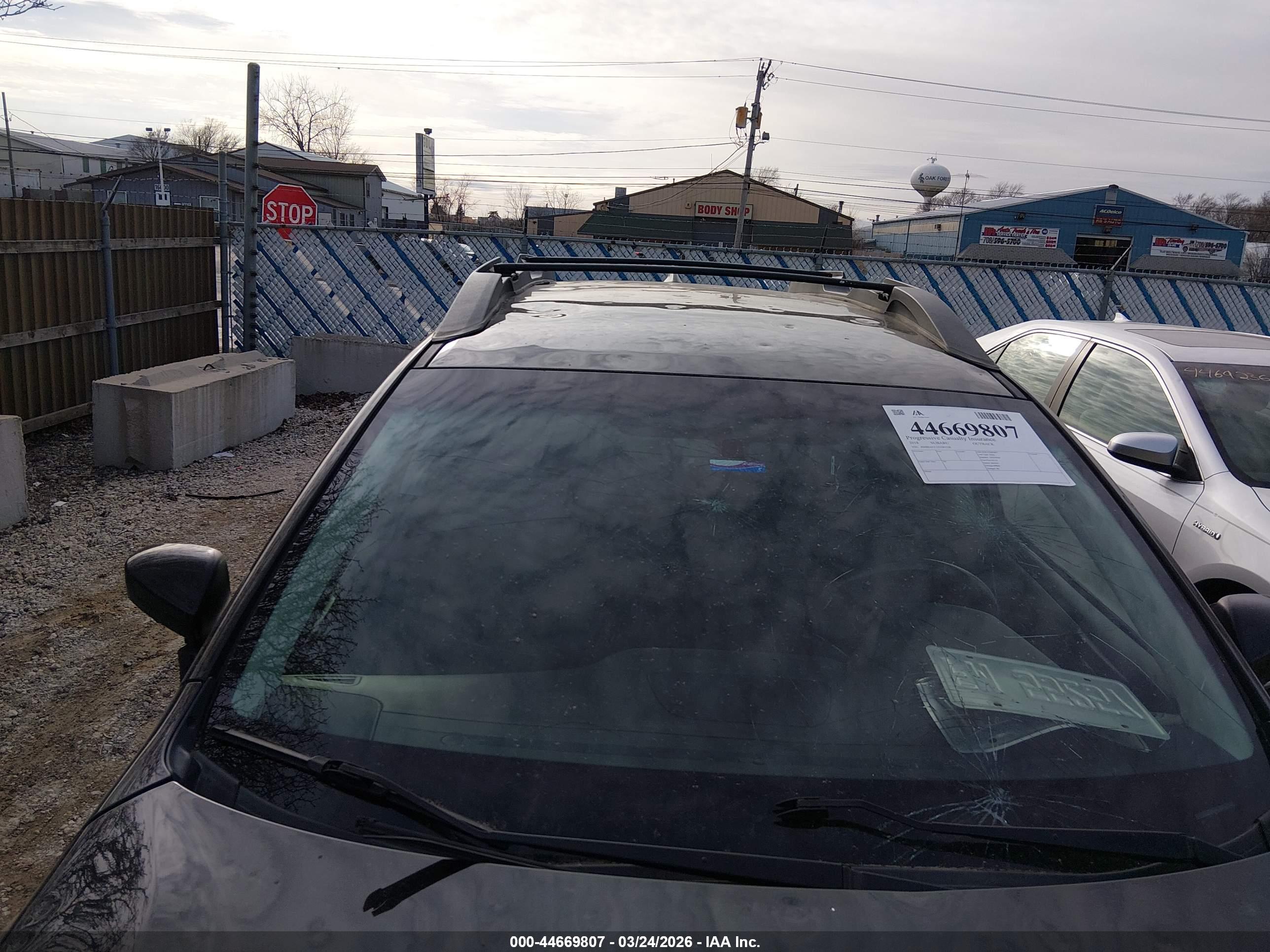 SUBARU OUTBACK image 6