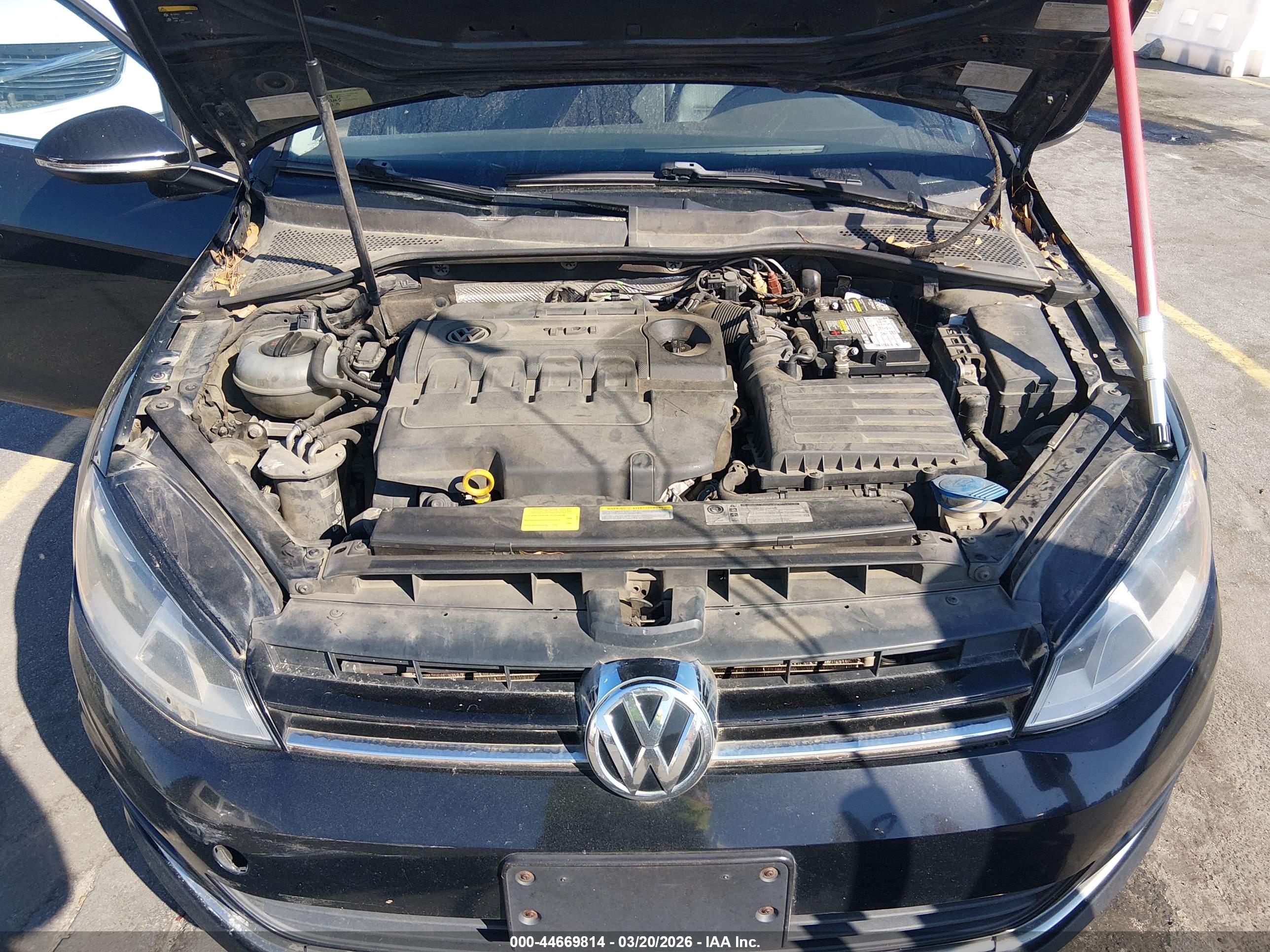 VOLKSWAGEN GOLF image 10
