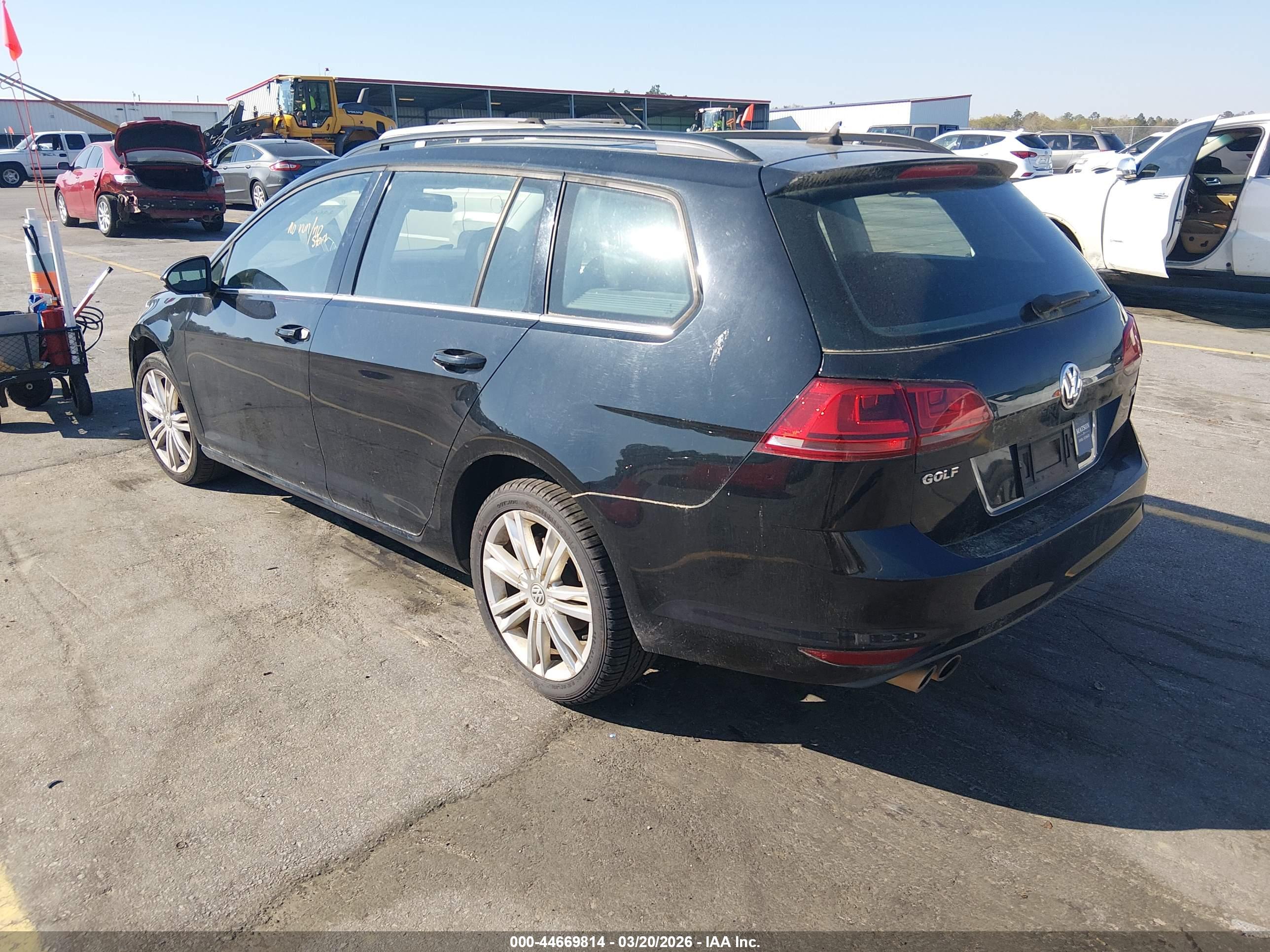 VOLKSWAGEN GOLF image 3