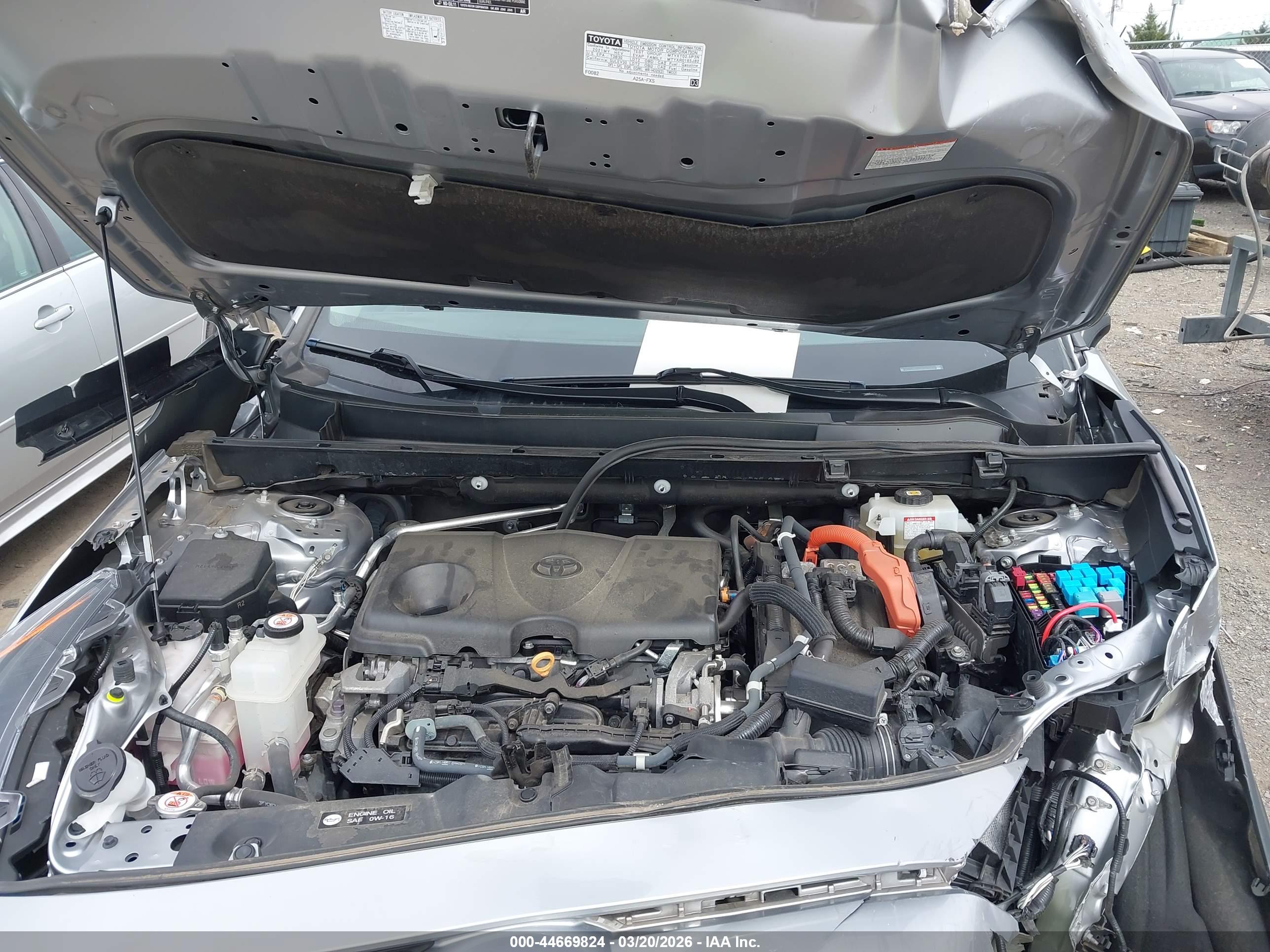 TOYOTA RAV4 image 10