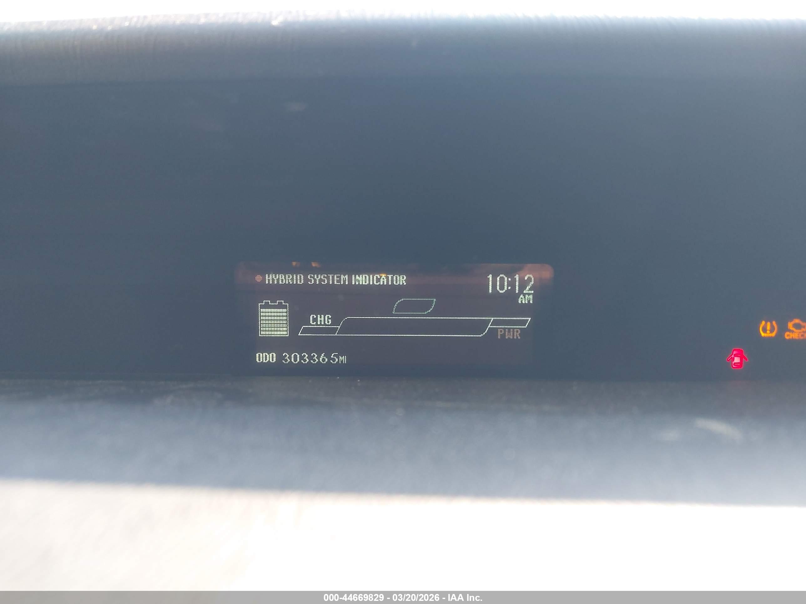 TOYOTA PRIUS image 7