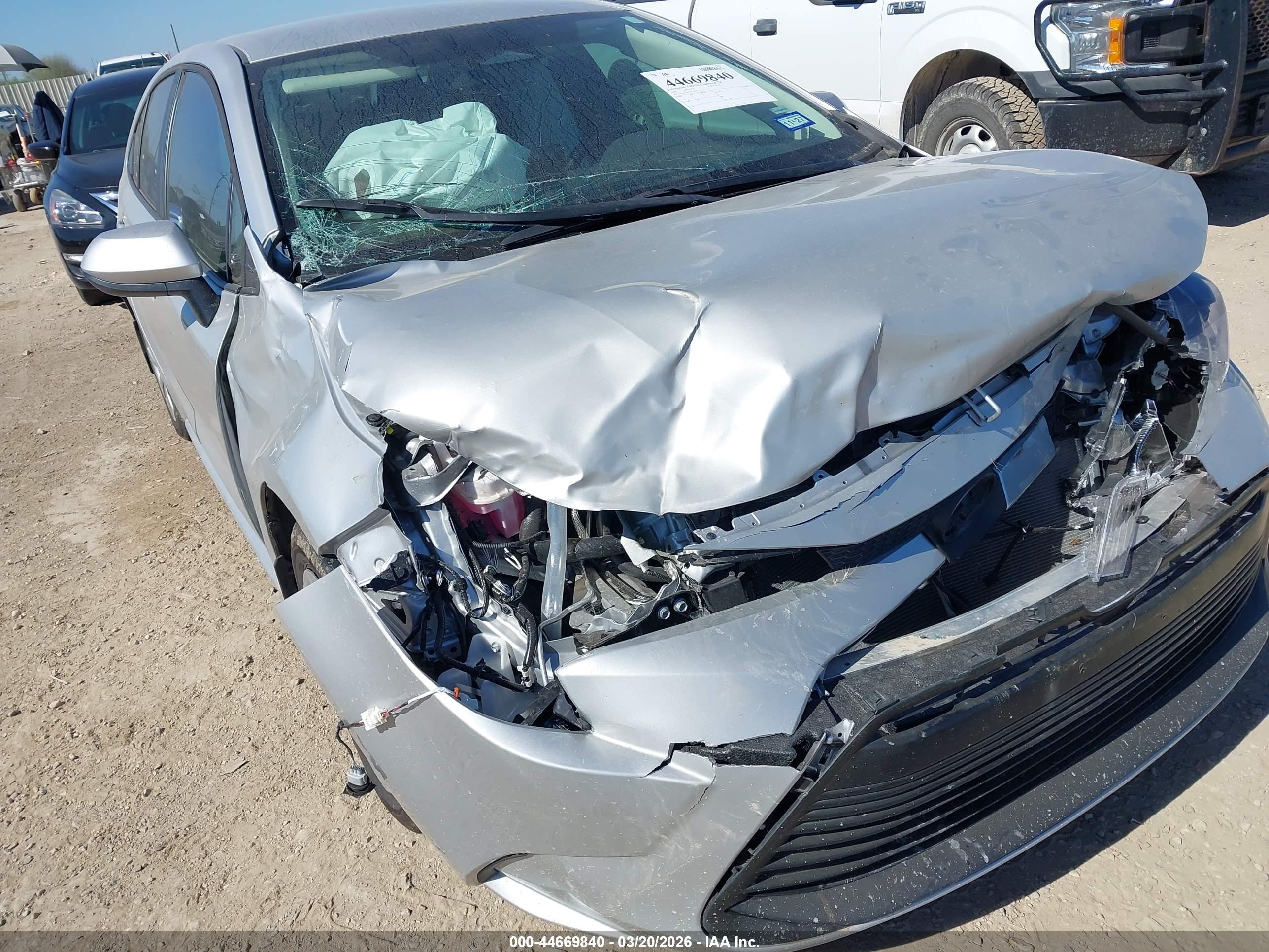 TOYOTA COROLLA image 6