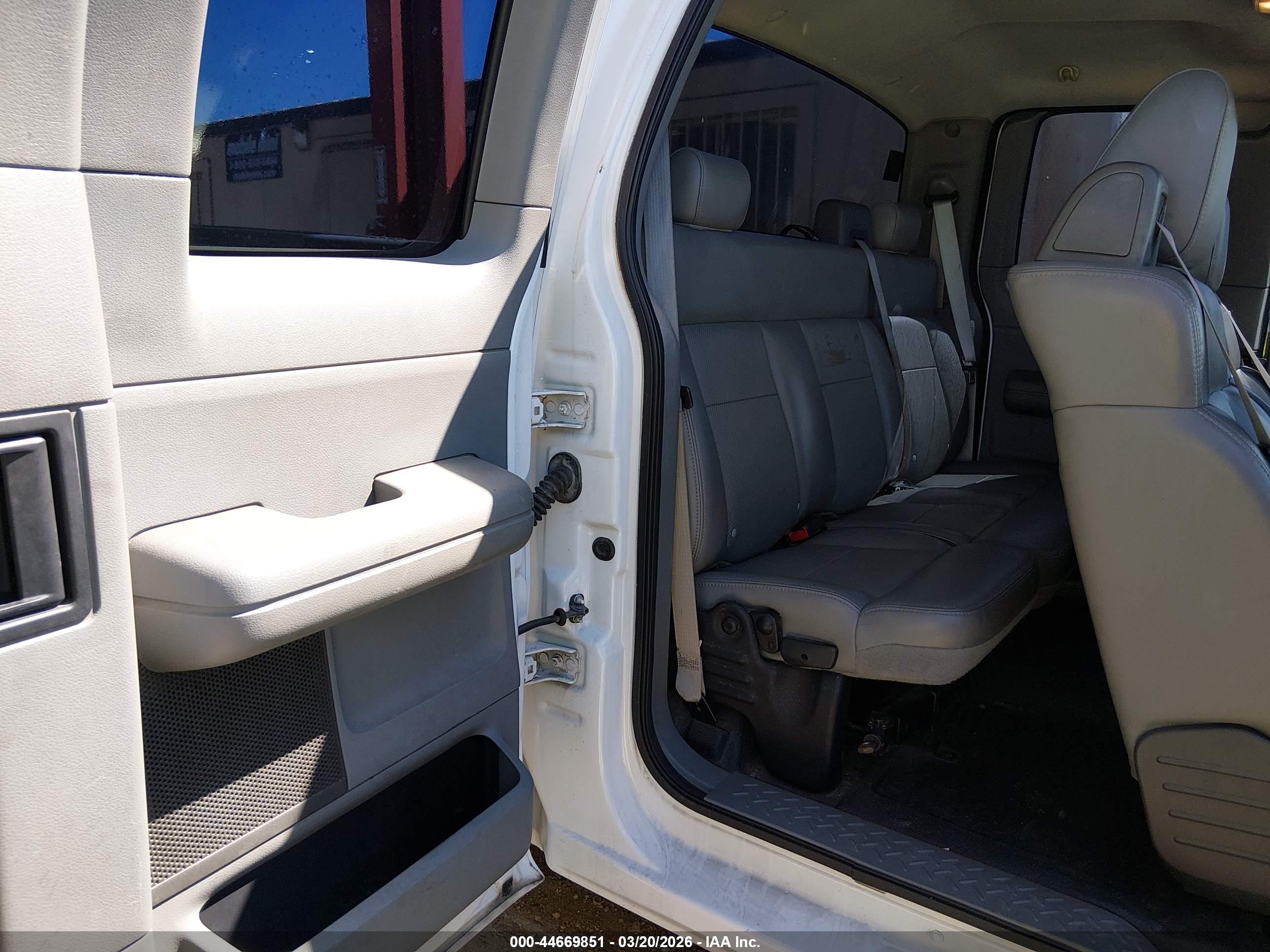 FORD F-150 image 8