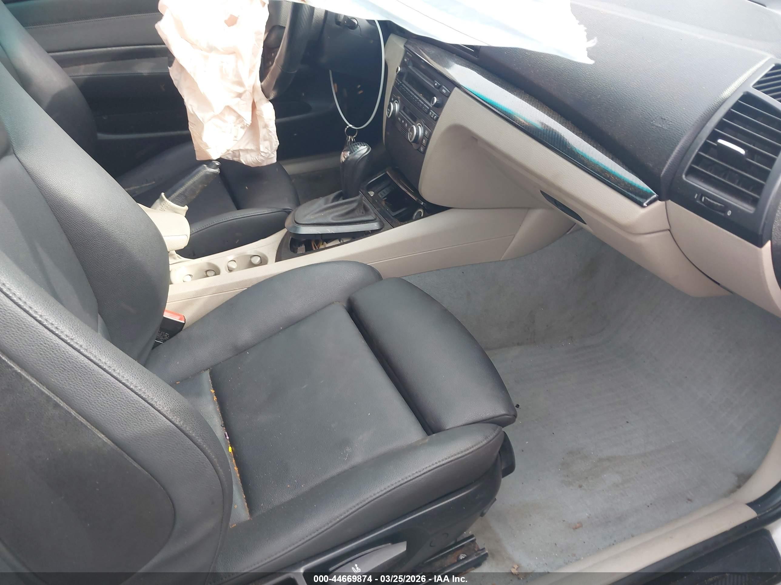 BMW 128I image 5