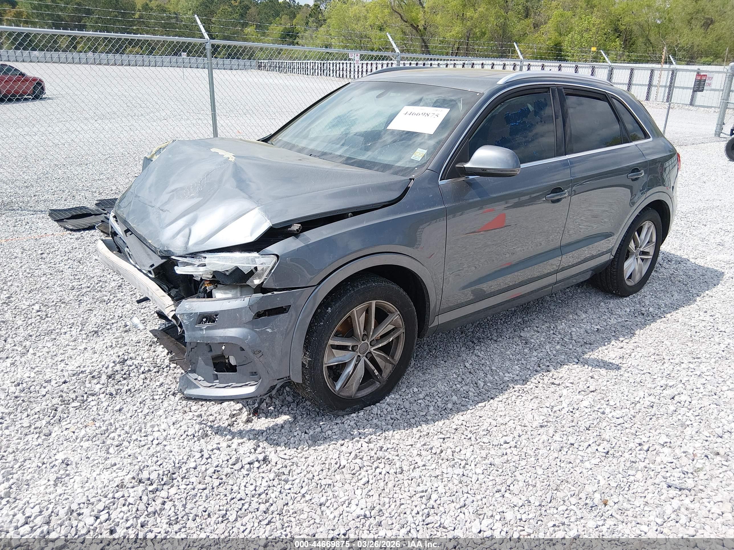 AUDI Q3 image 2