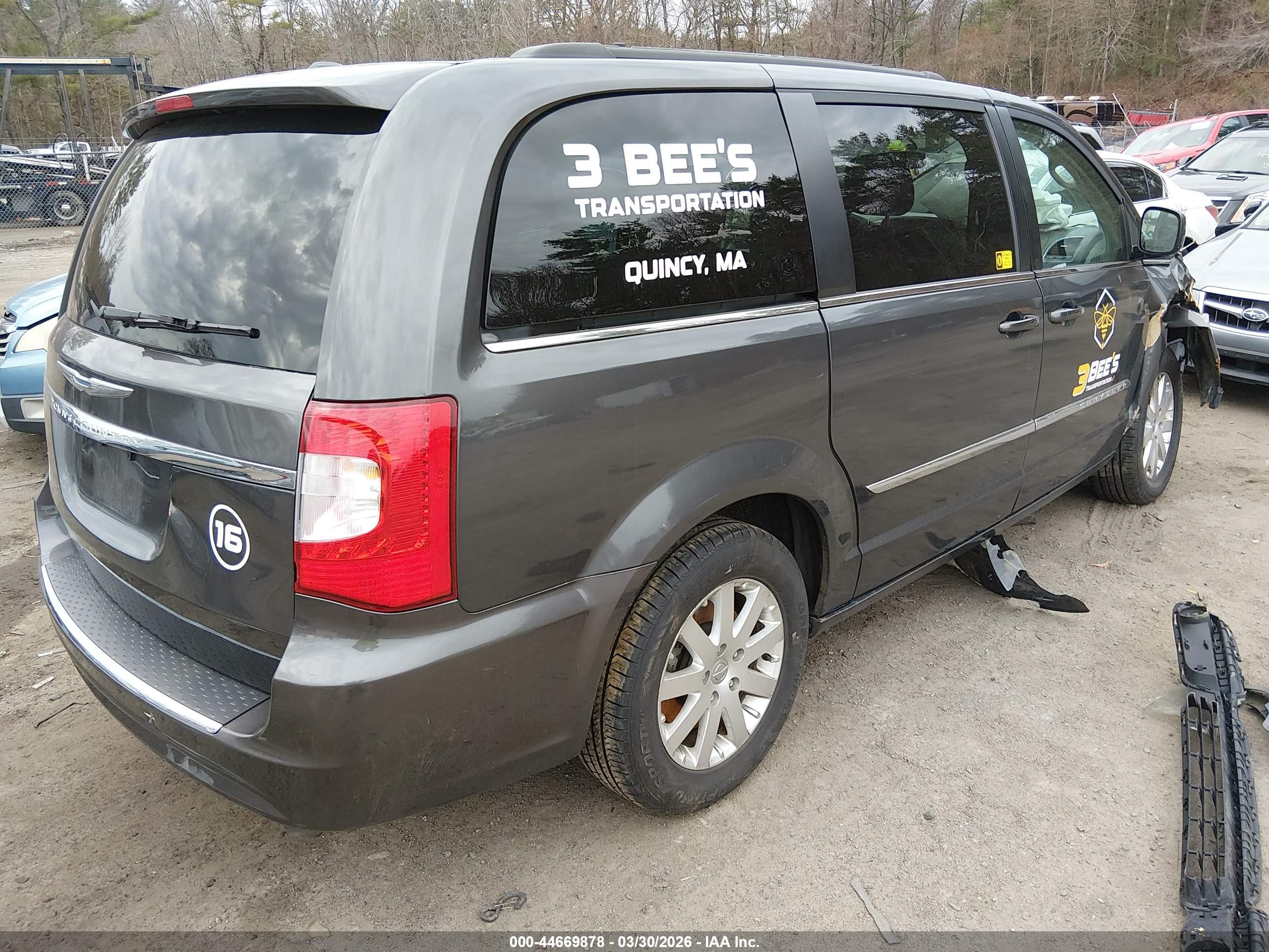 CHRYSLER TOWN image 4