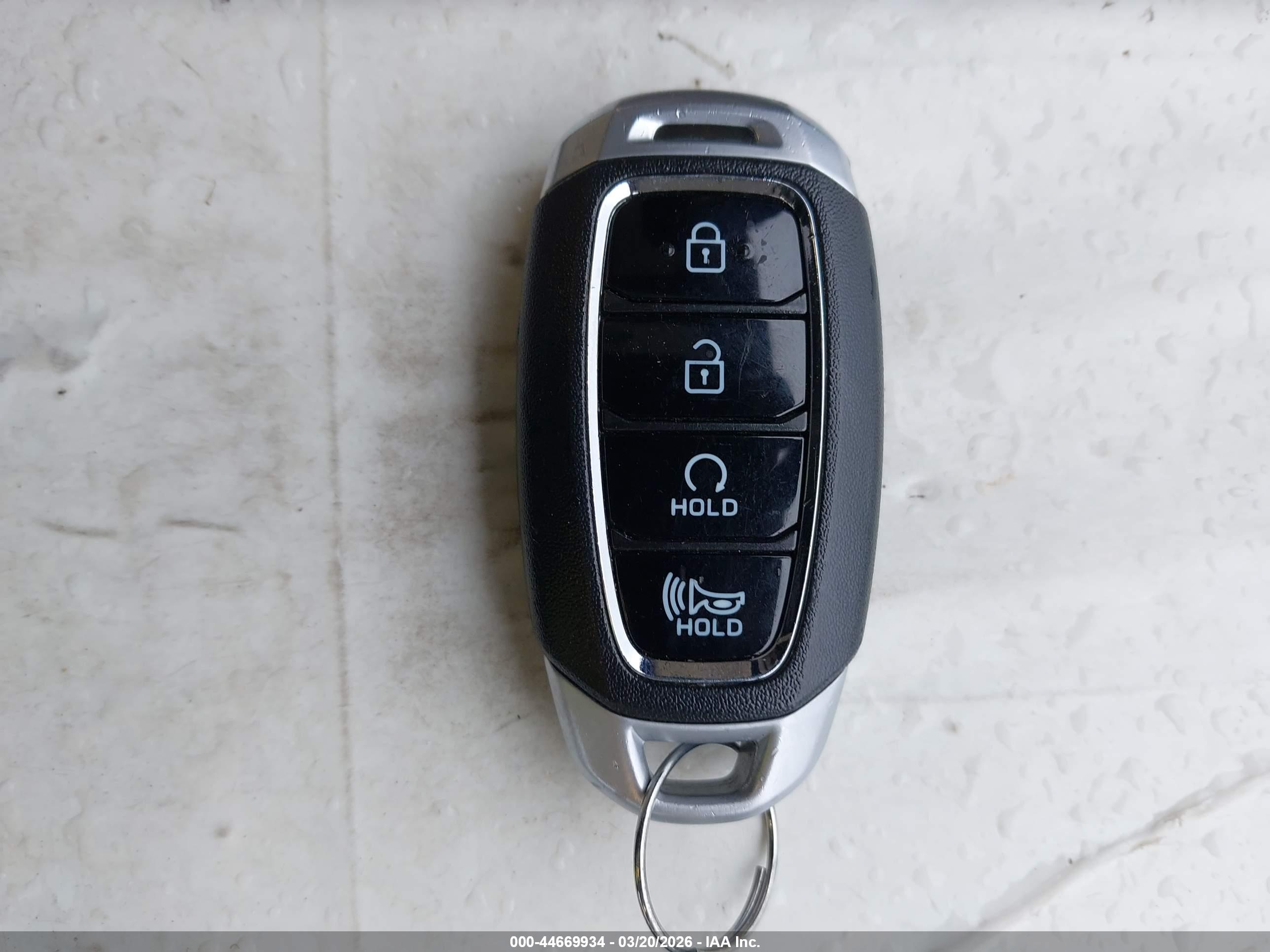 HYUNDAI KONA image 11