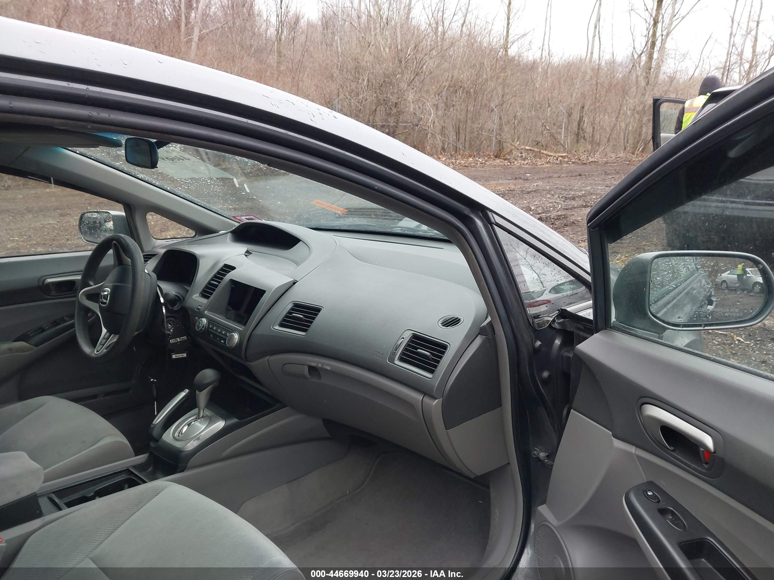 HONDA CIVIC image 5