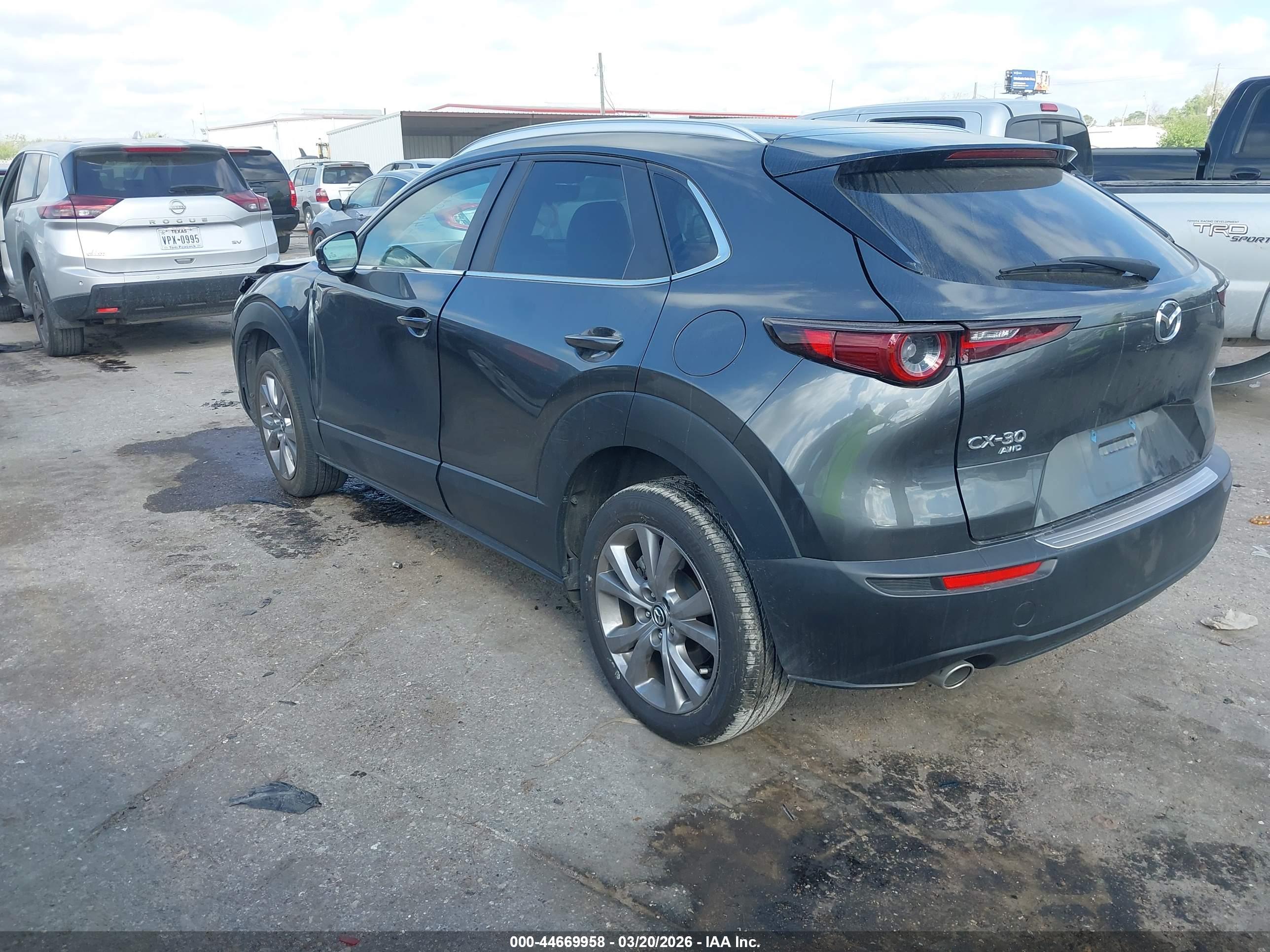 MAZDA CX-30 image 3