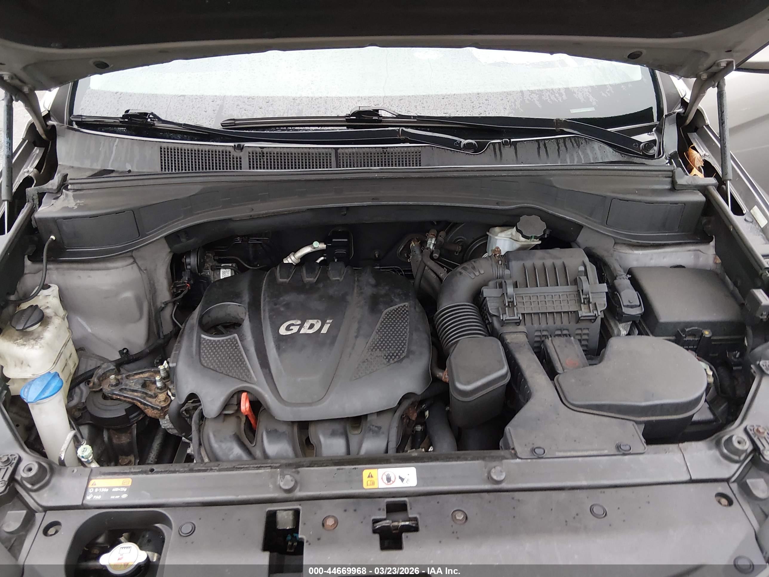HYUNDAI SANTA image 10
