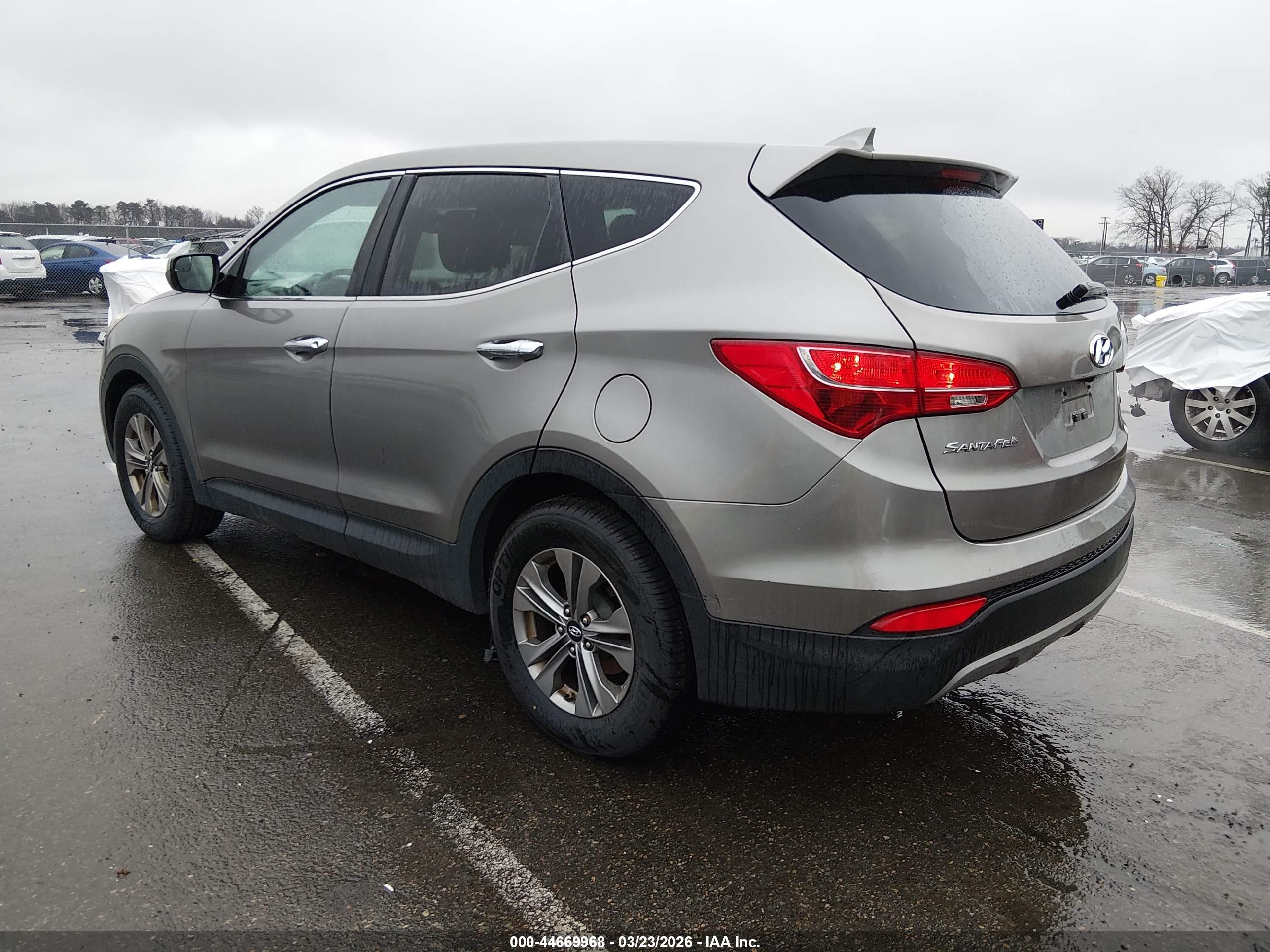 HYUNDAI SANTA image 3
