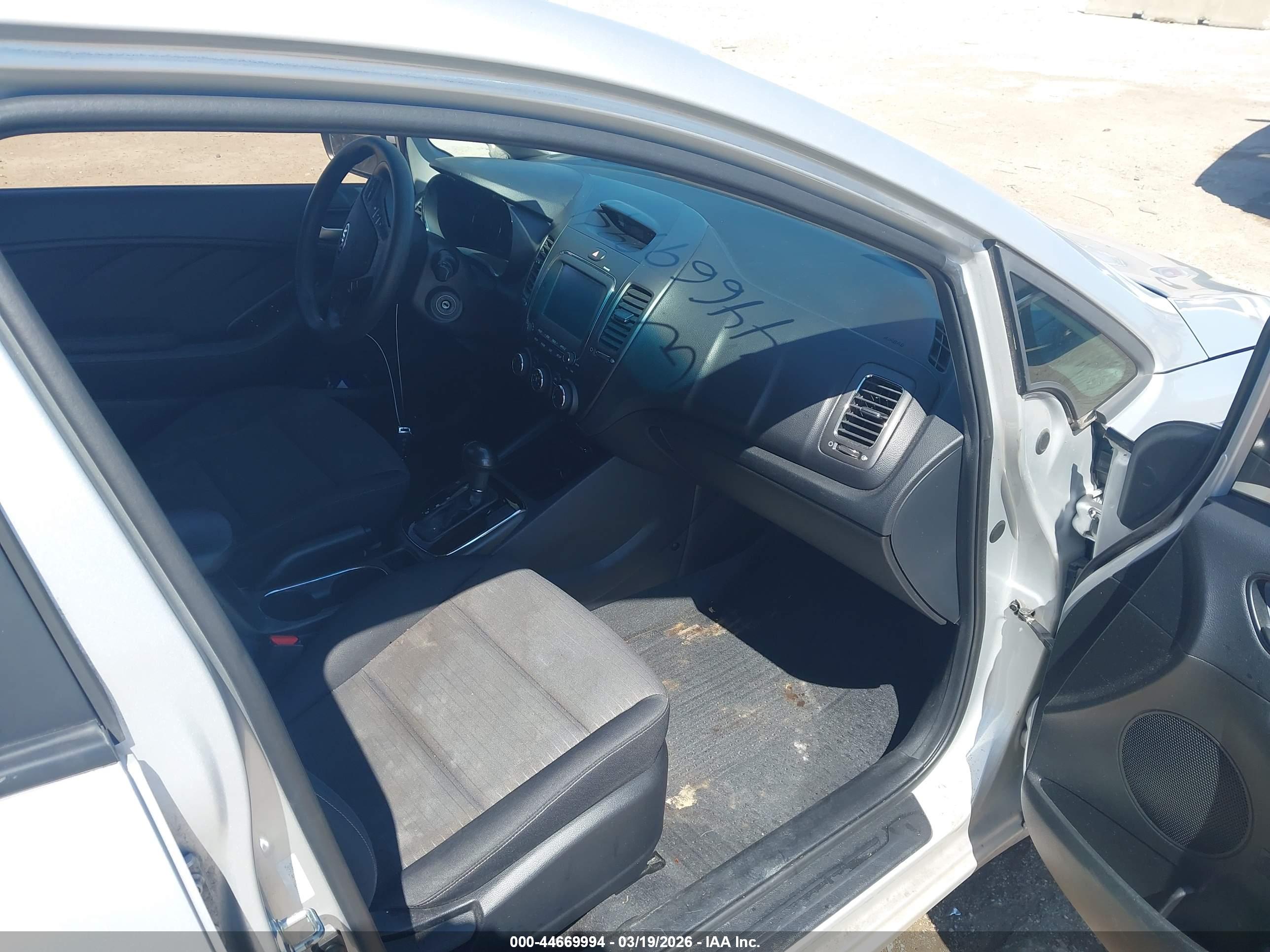 KIA FORTE image 5