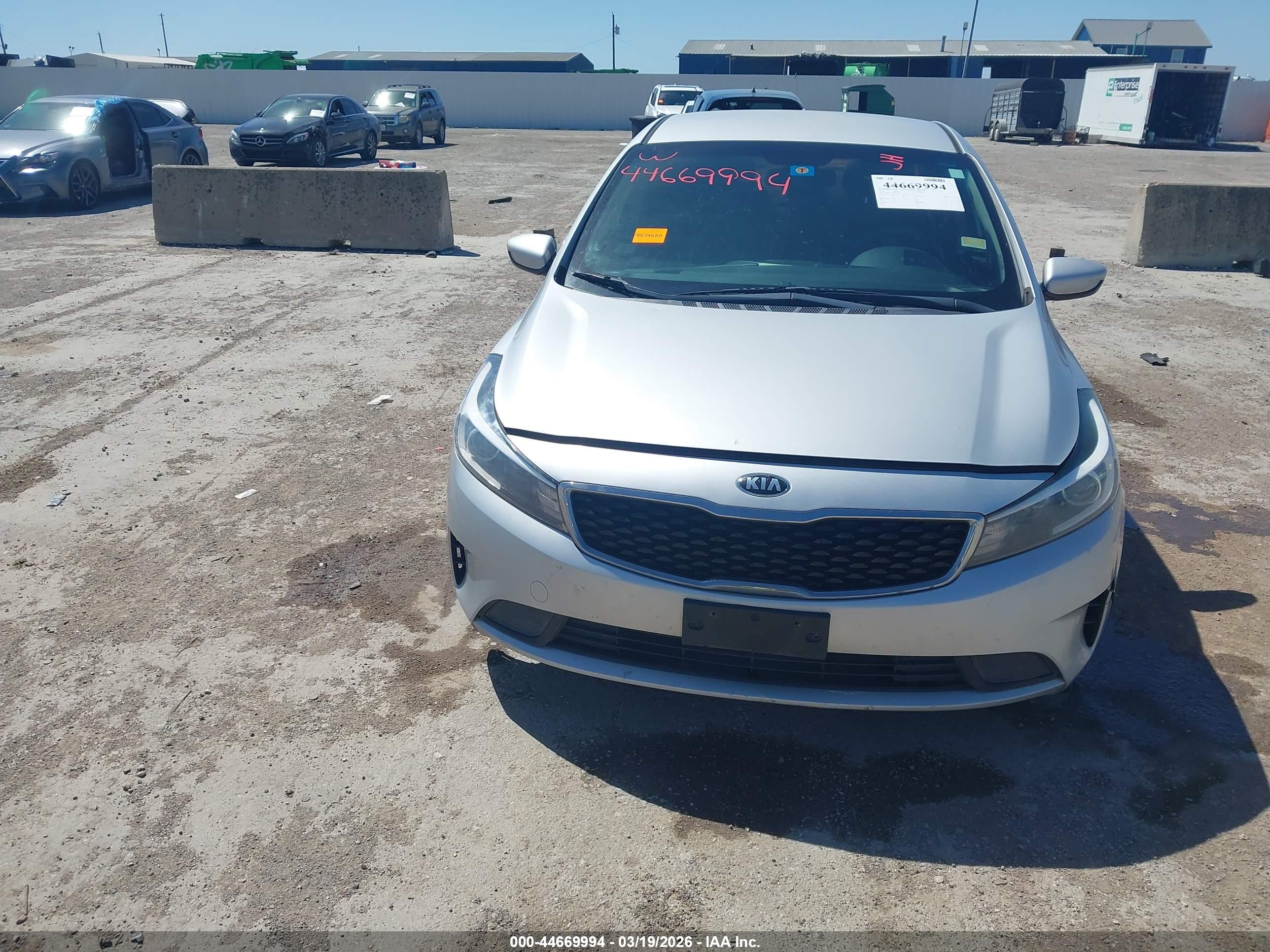 KIA FORTE image 6