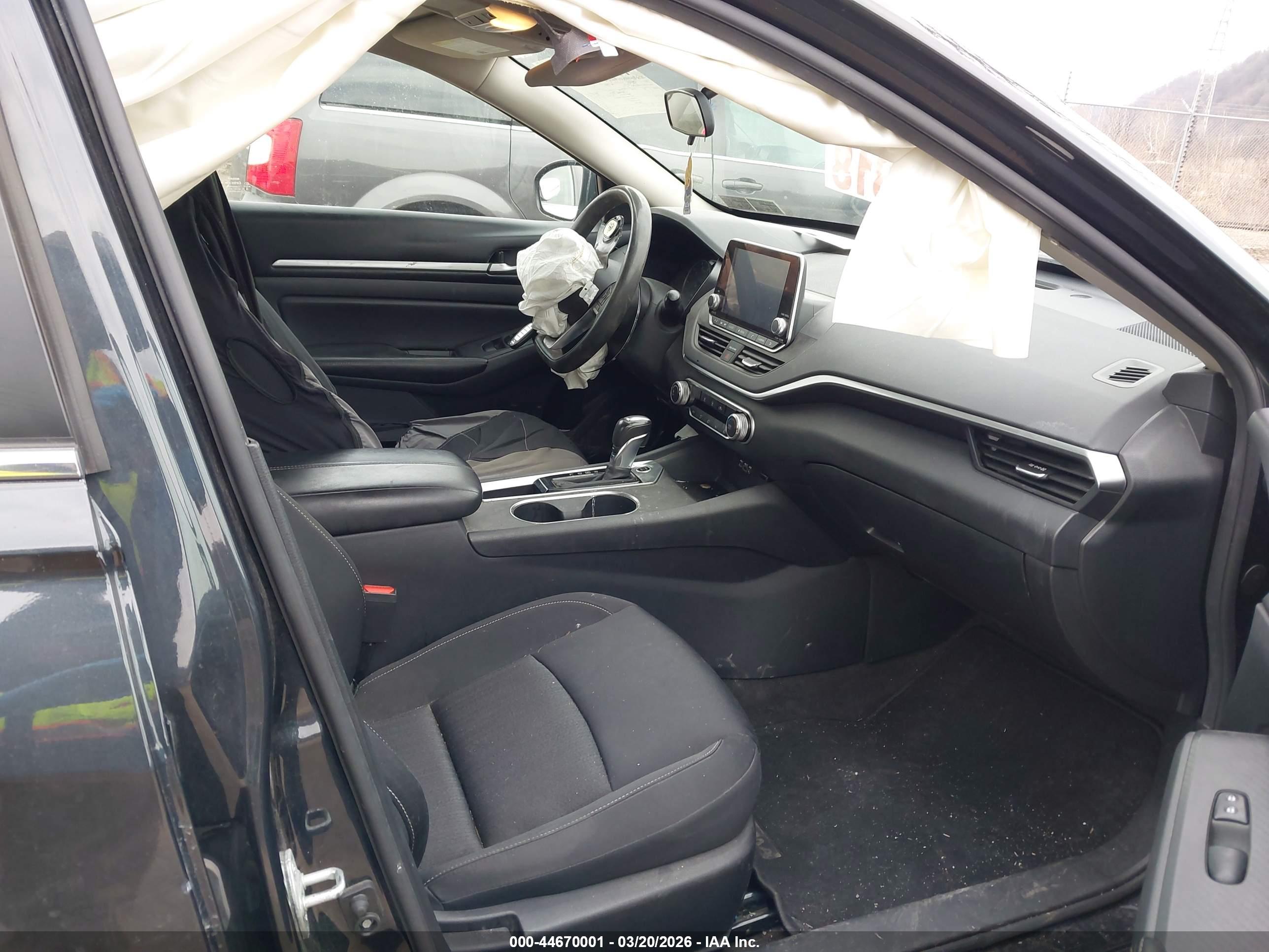 NISSAN ALTIMA image 5