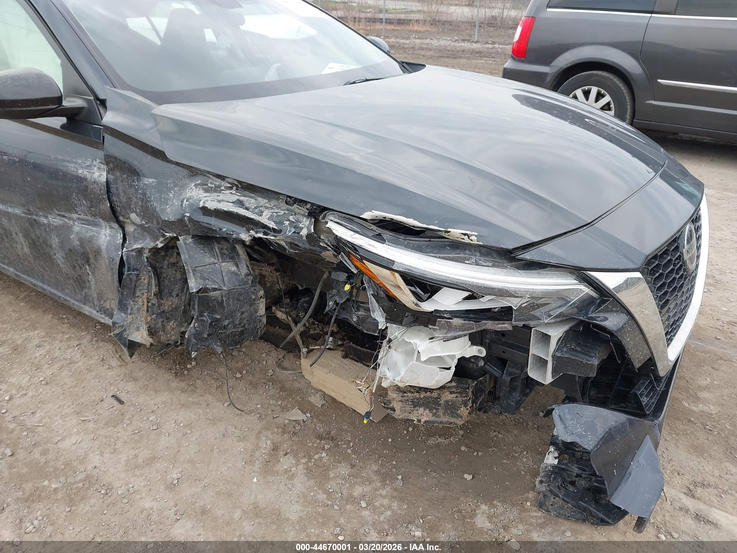 NISSAN ALTIMA image 6