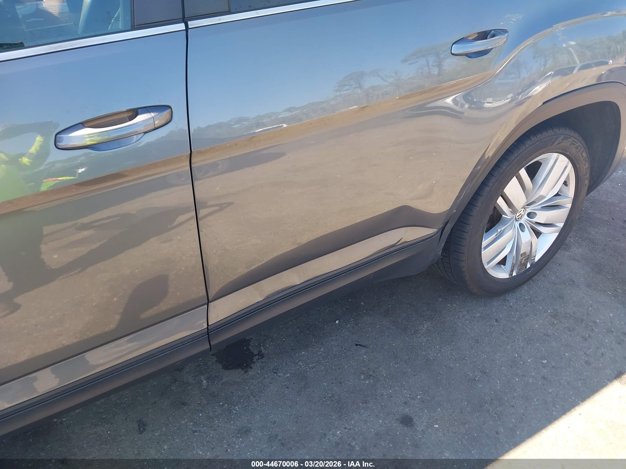 VOLKSWAGEN ATLAS image 6