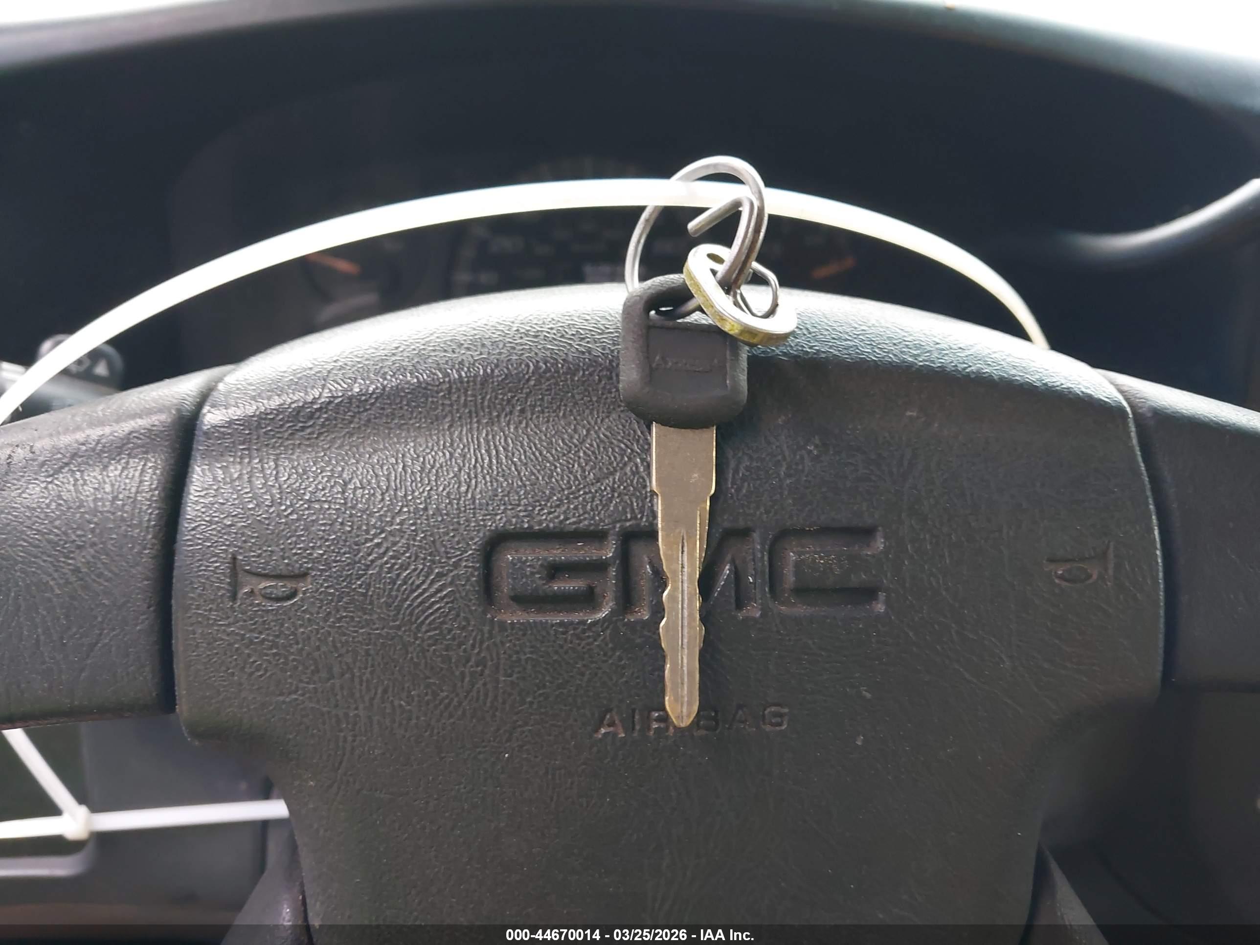 GMC SAVANA image 11