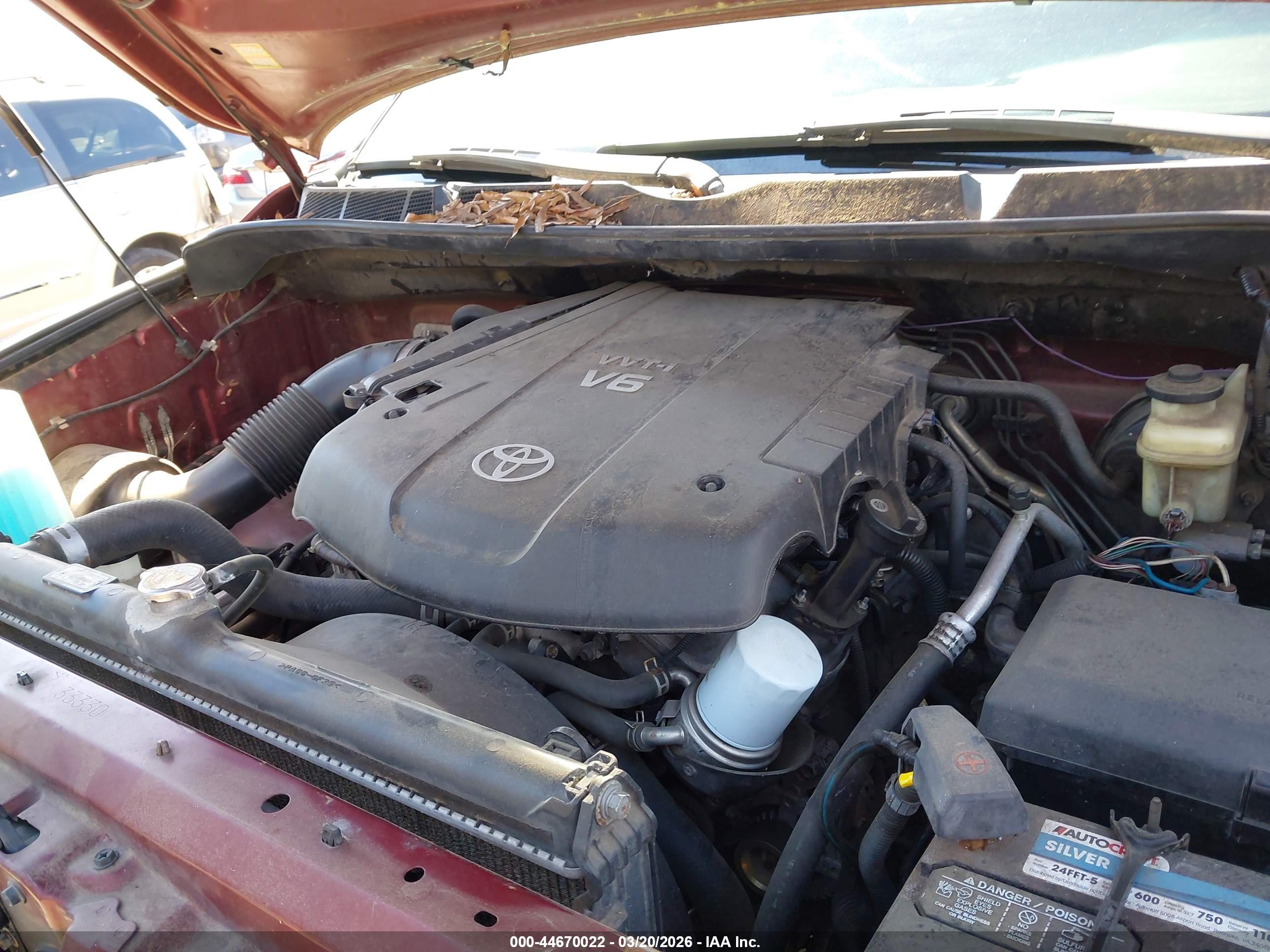 TOYOTA TUNDRA image 10