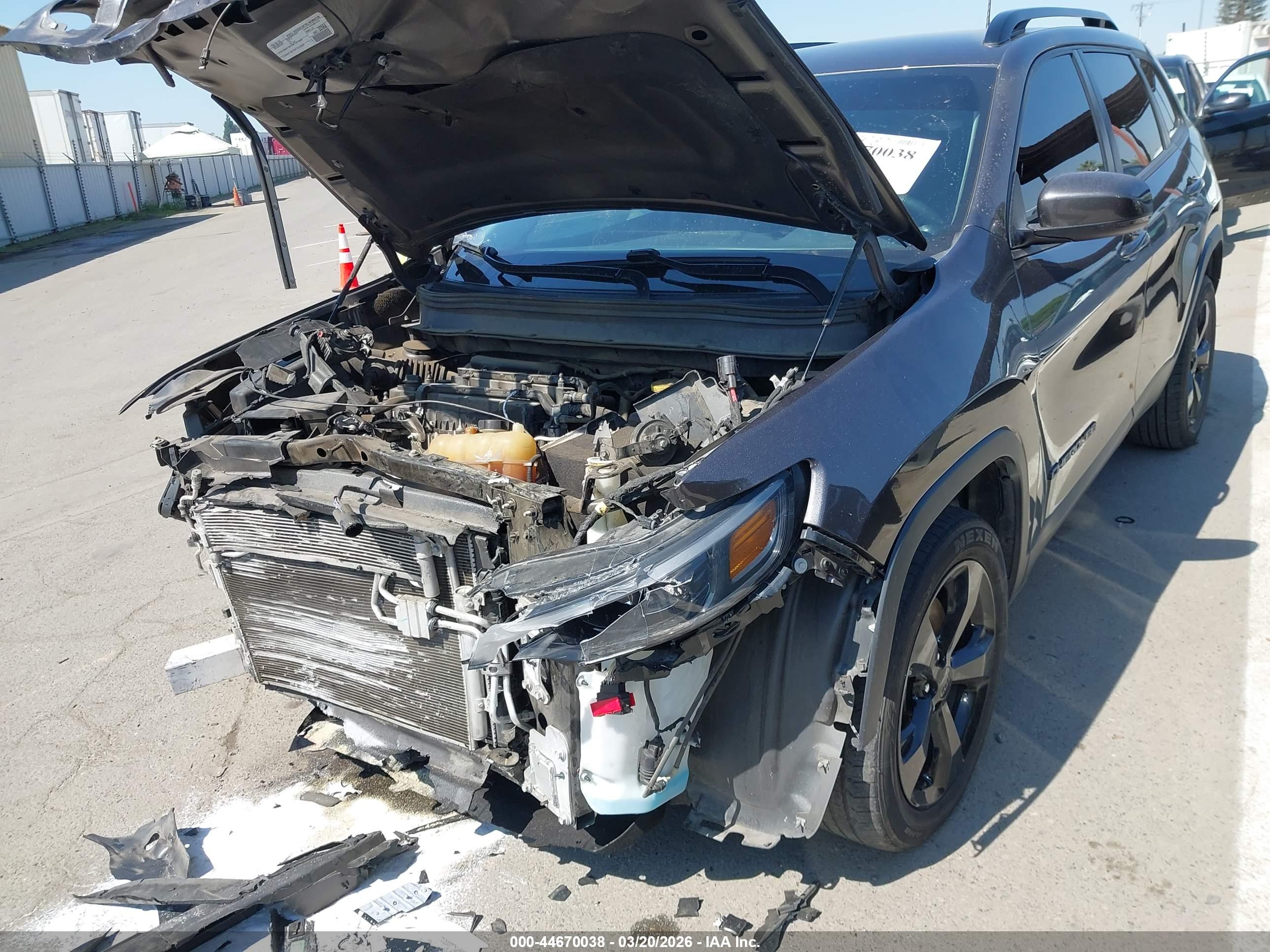 JEEP CHEROKEE image 6