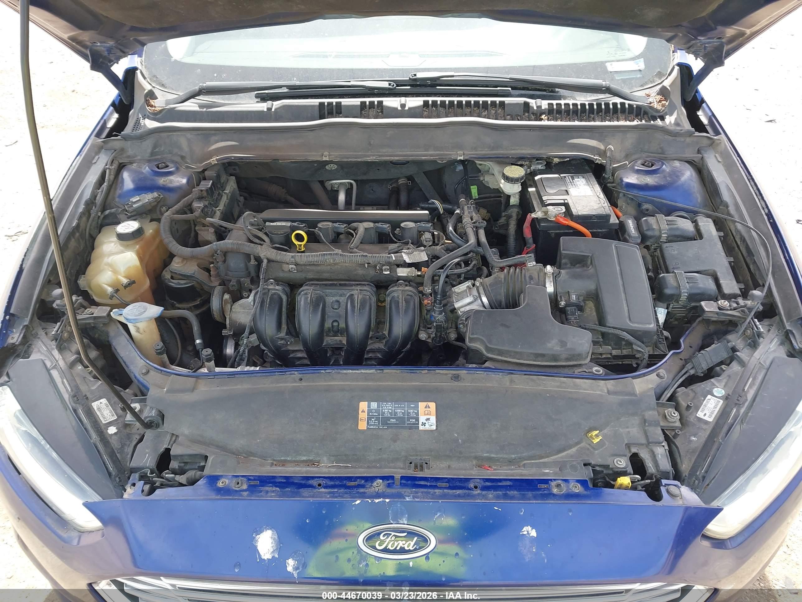FORD FUSION image 10