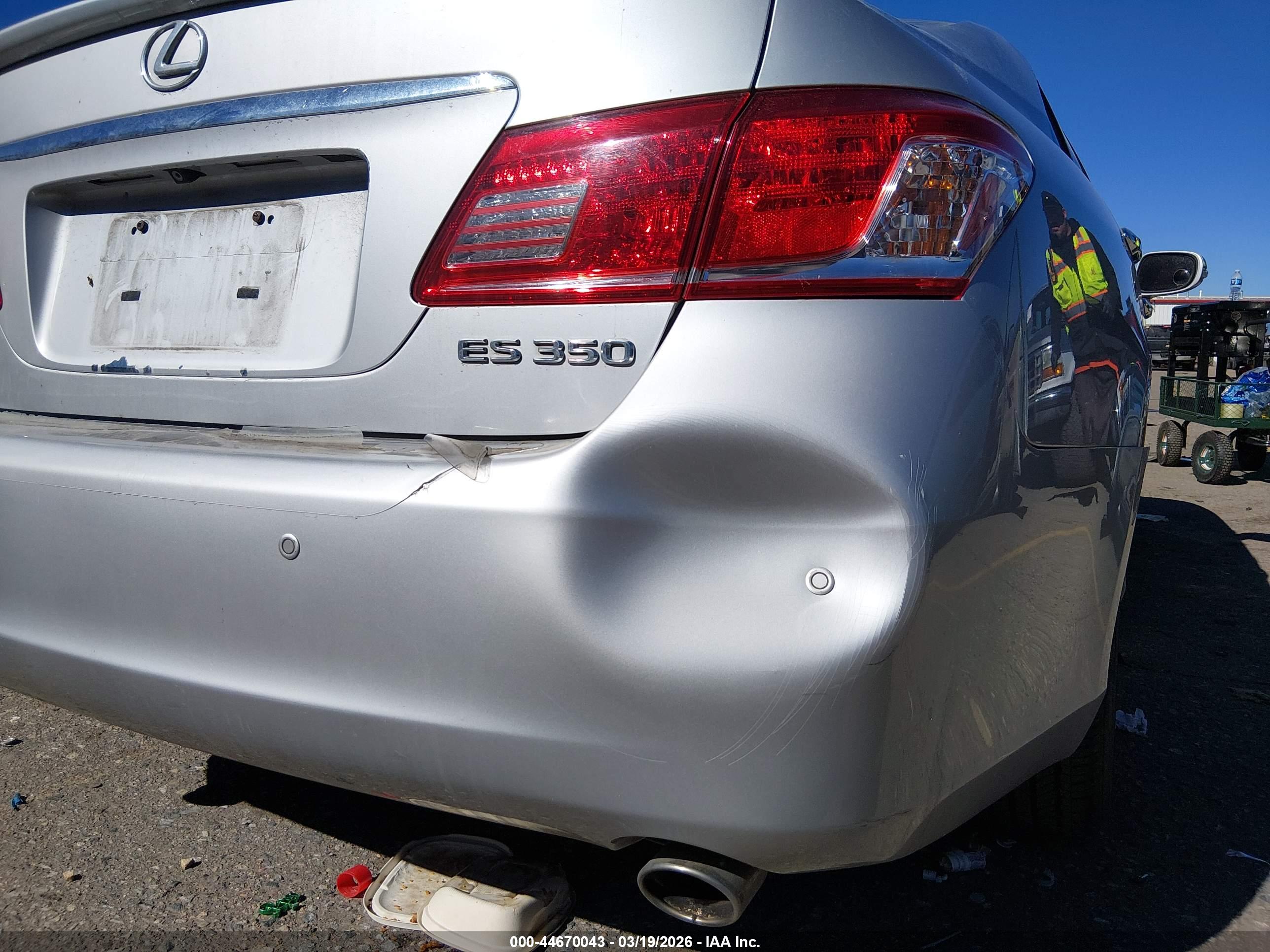 LEXUS ES image 6