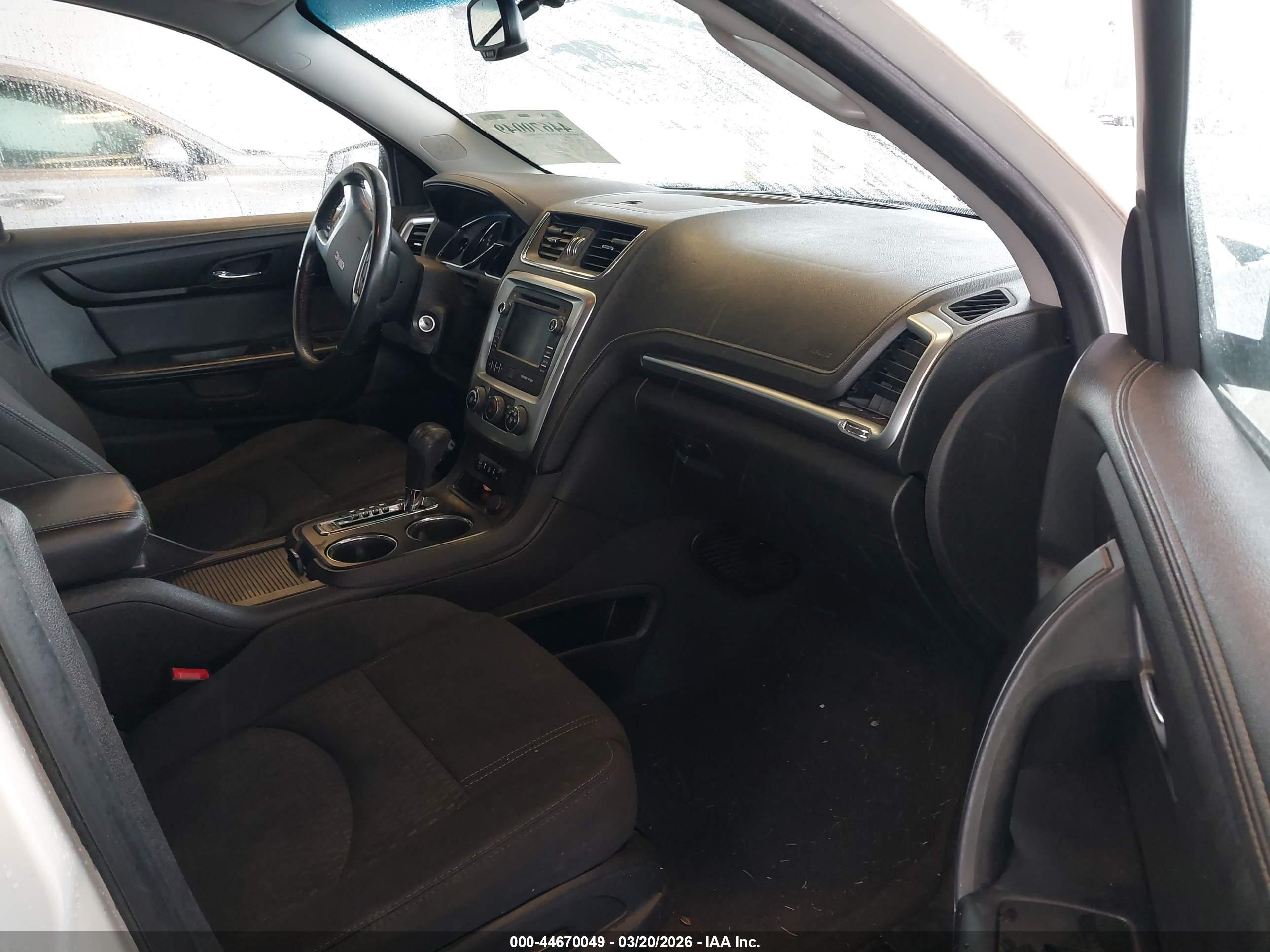 GMC ACADIA image 5