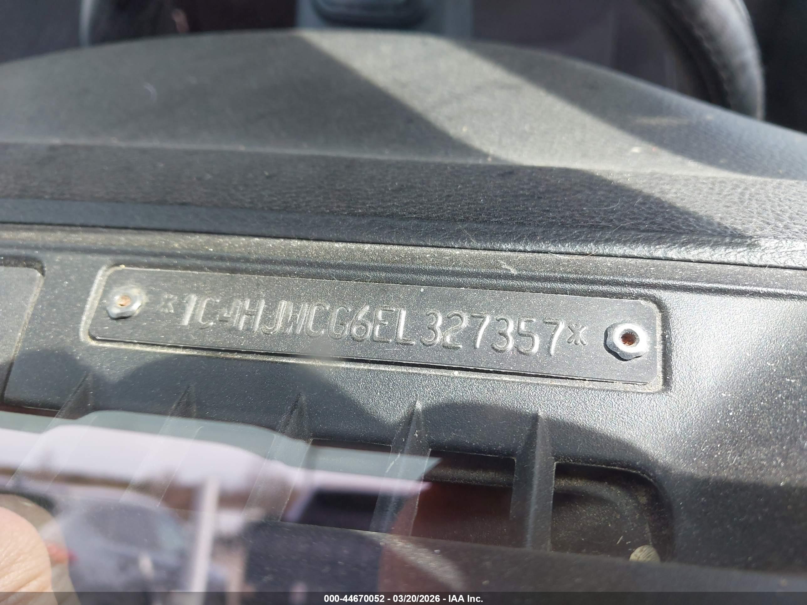 JEEP WRANGLER image 9