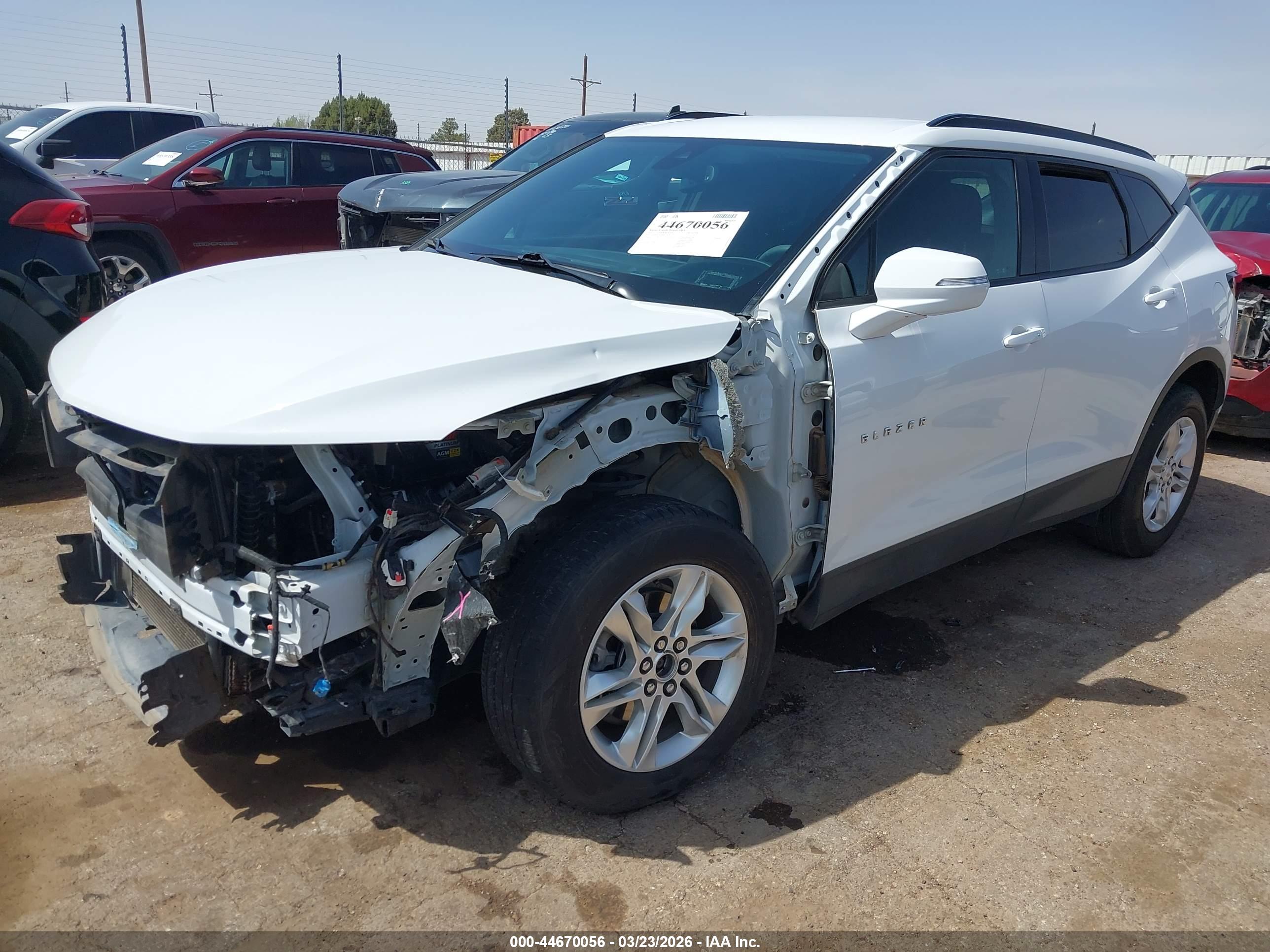 CHEVROLET BLAZER image 2