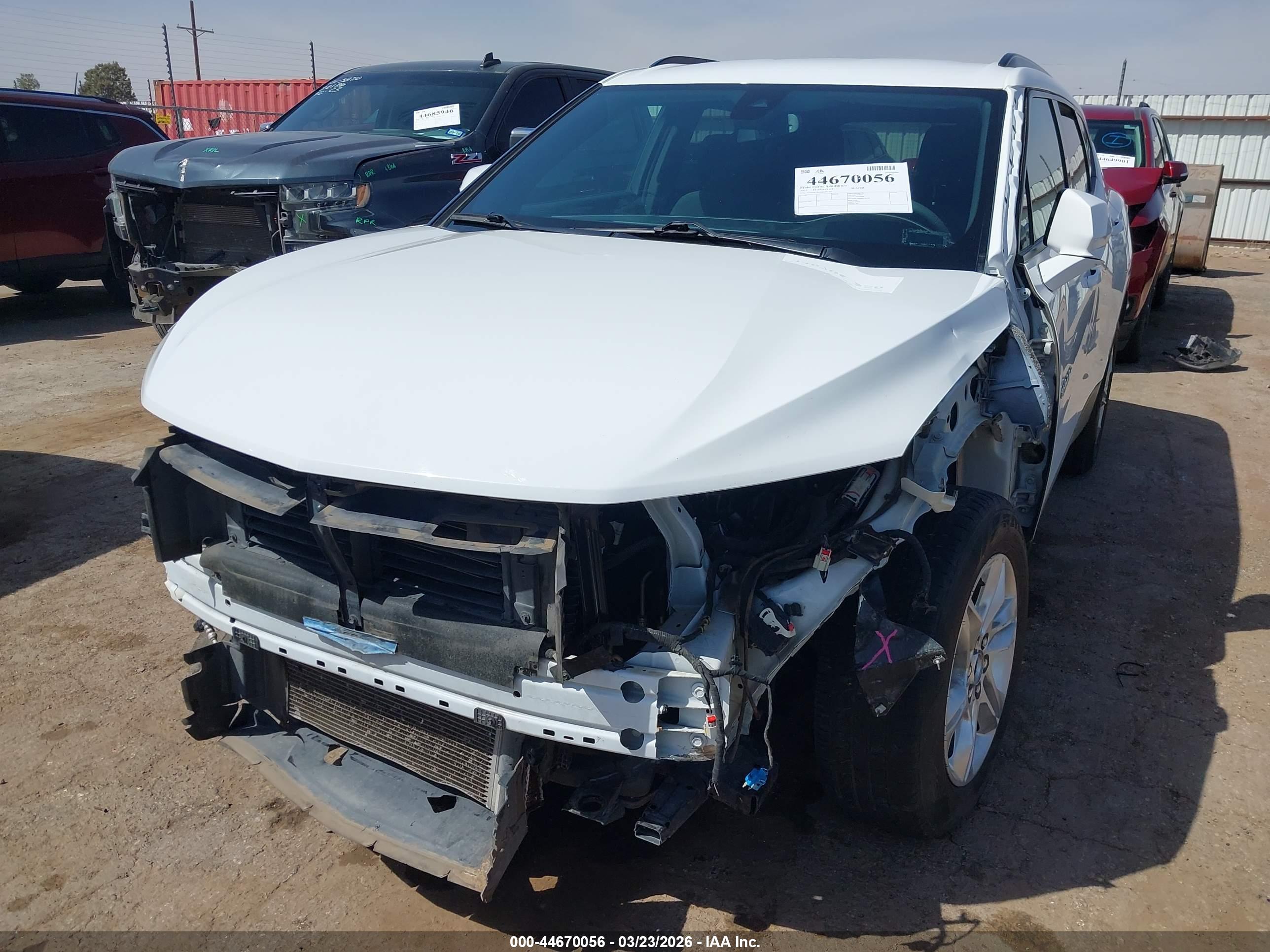 CHEVROLET BLAZER image 6