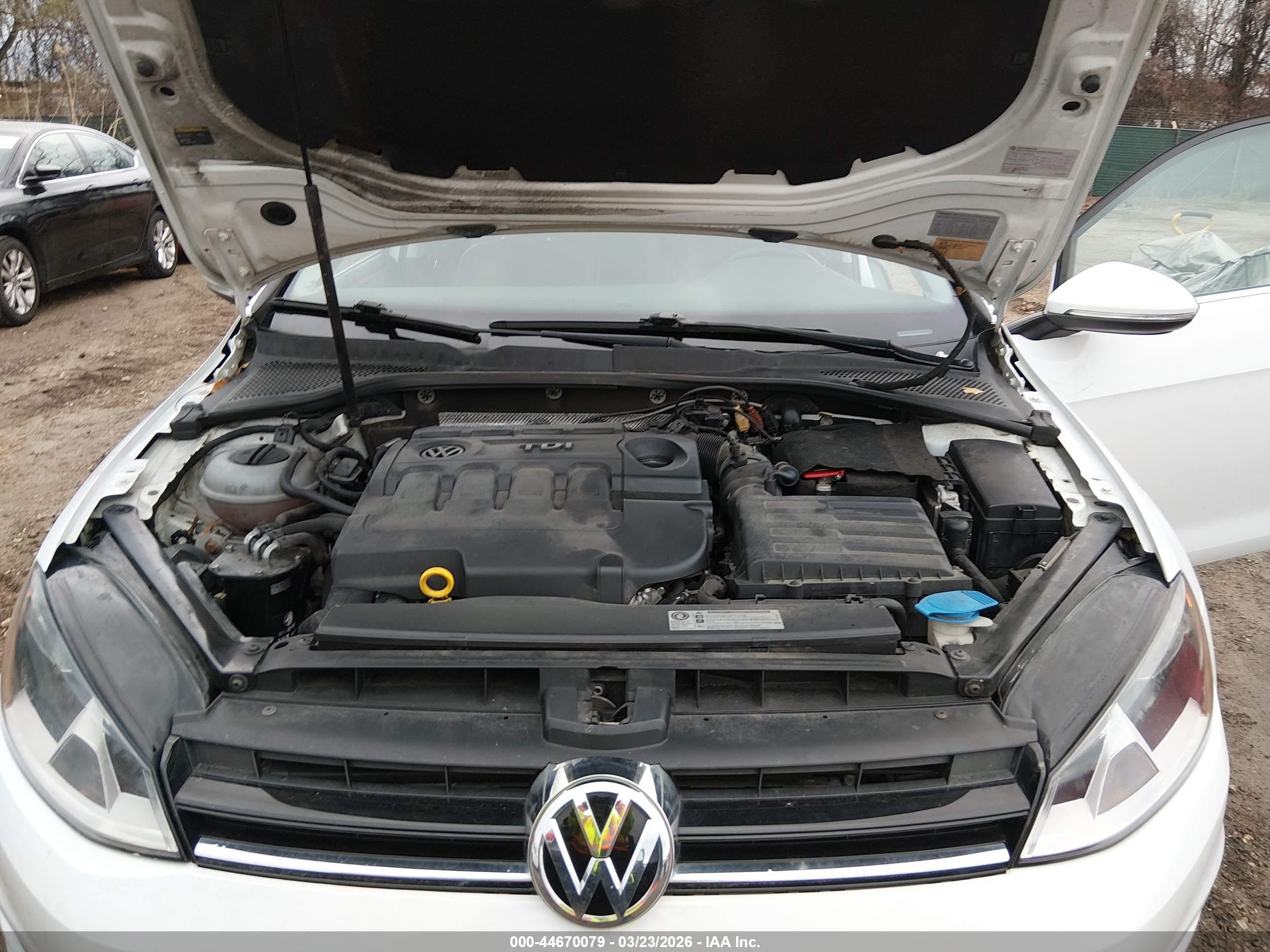 VOLKSWAGEN GOLF image 10