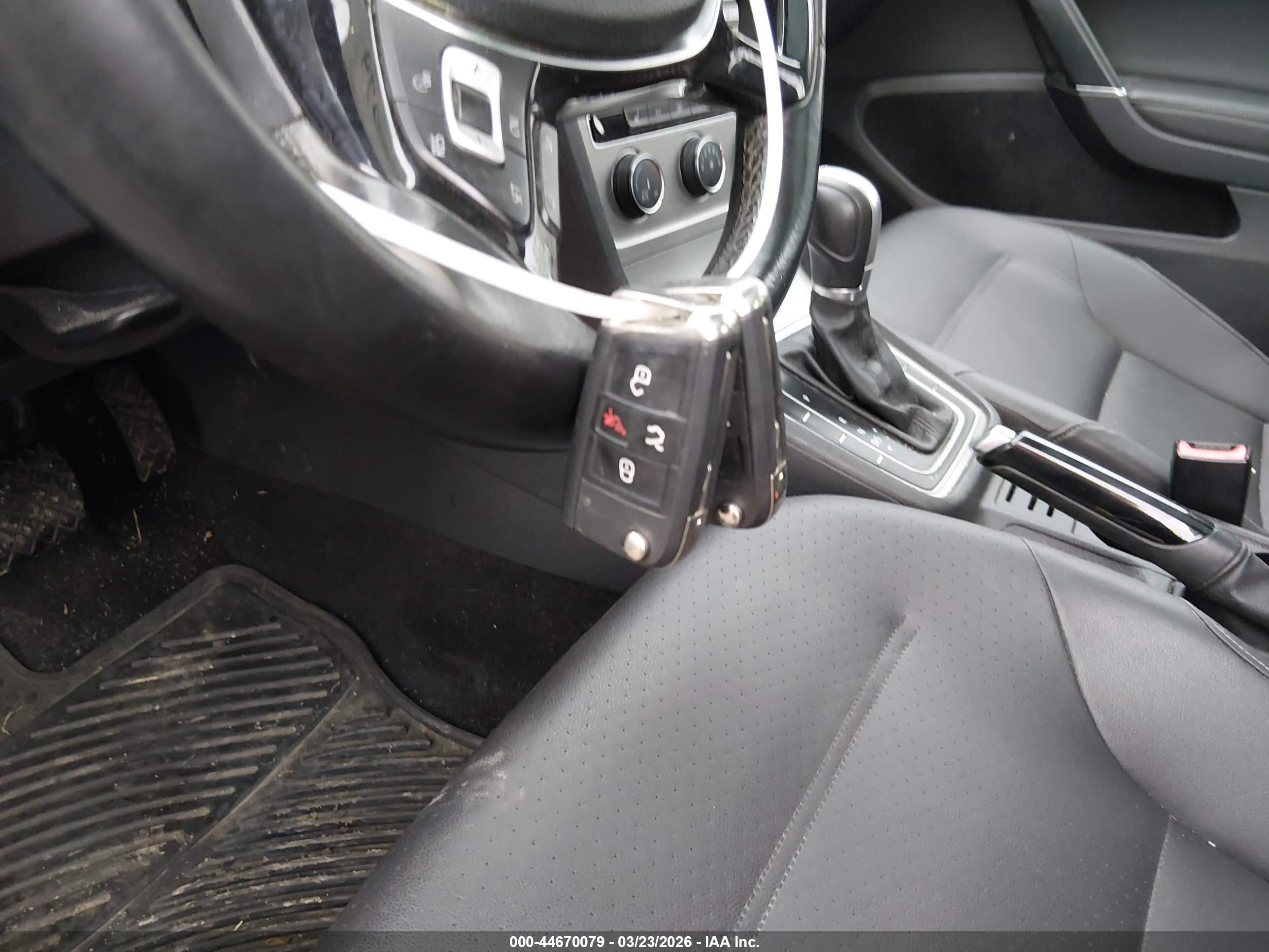 VOLKSWAGEN GOLF image 11