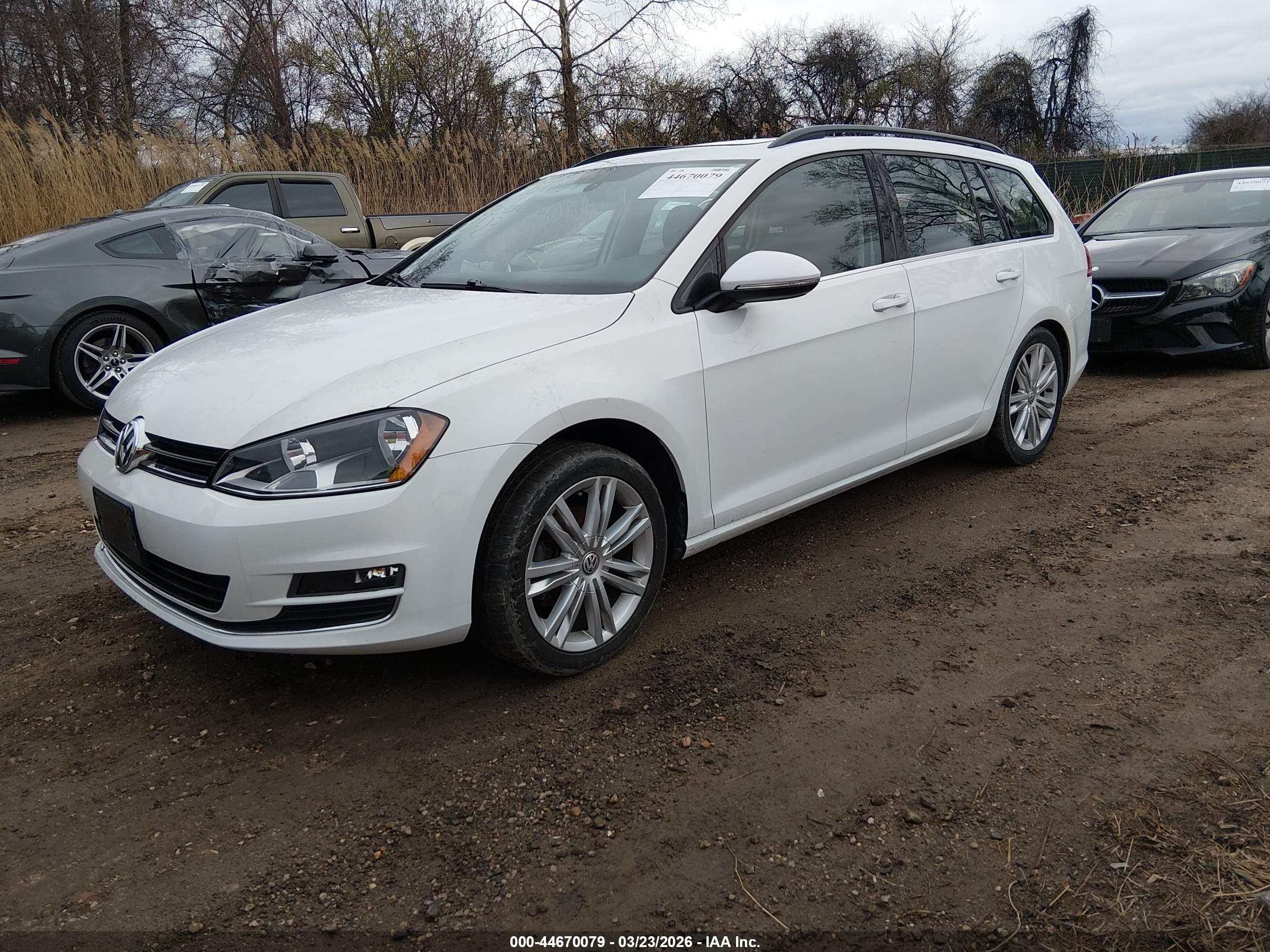 VOLKSWAGEN GOLF image 2