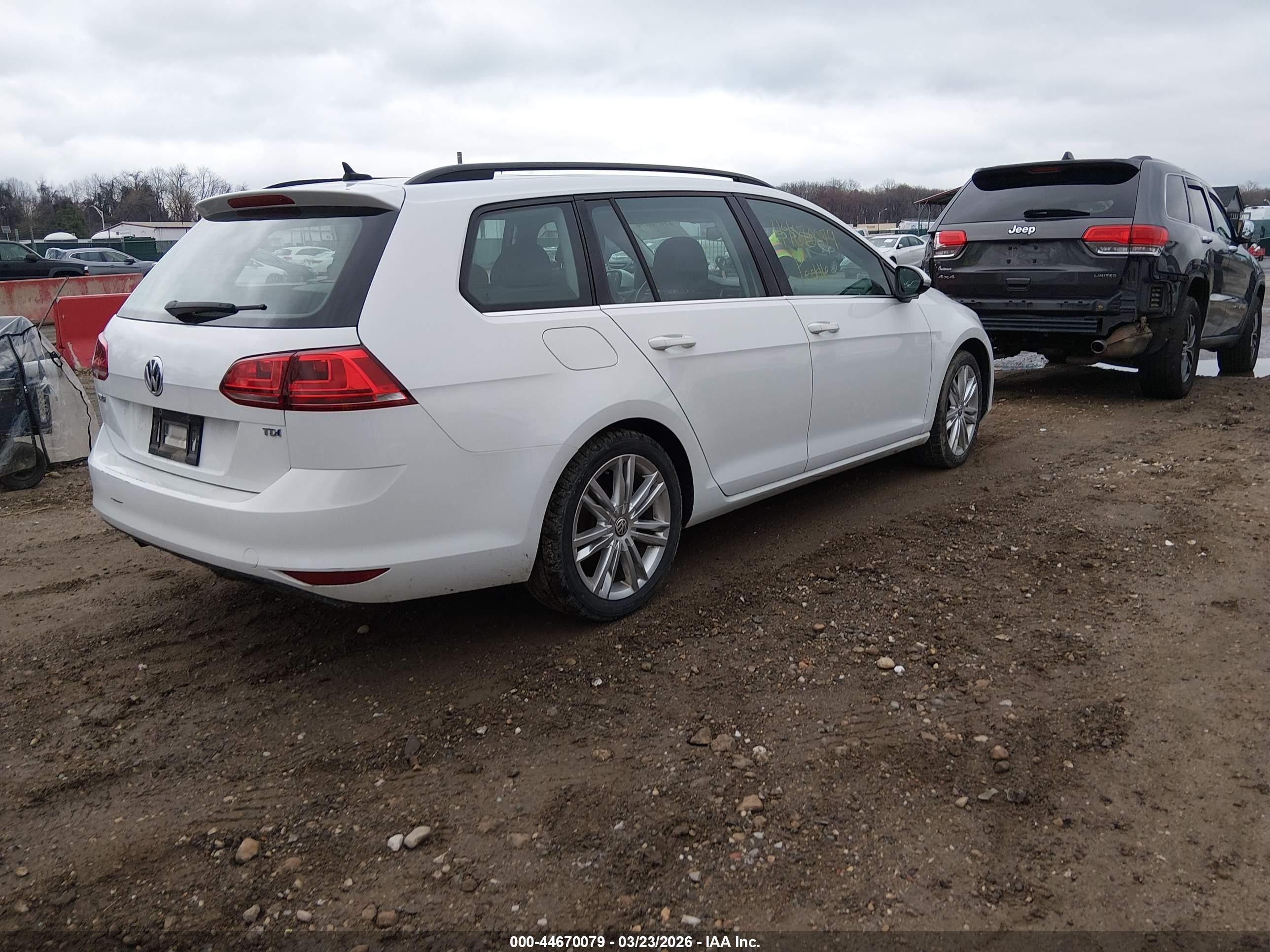 VOLKSWAGEN GOLF image 4