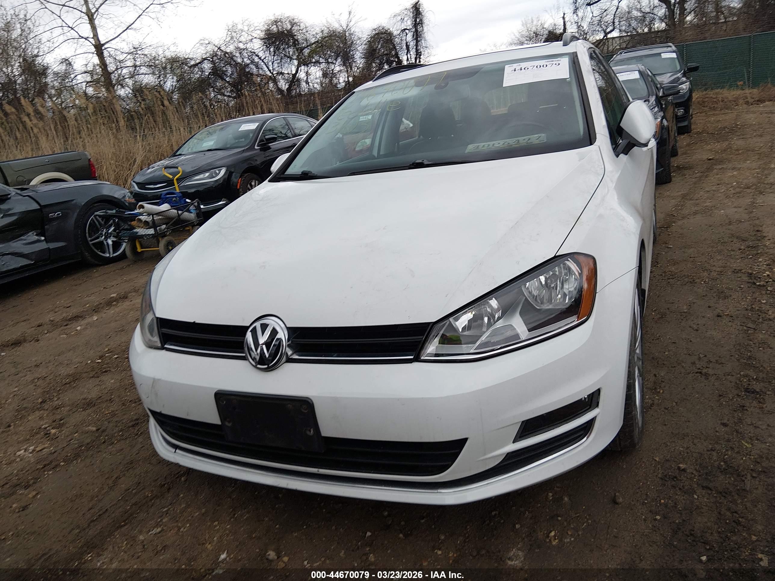 VOLKSWAGEN GOLF image 6